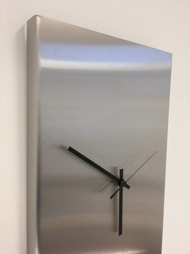 Klokkendiscounter Design - Wall clock Oslo Silver