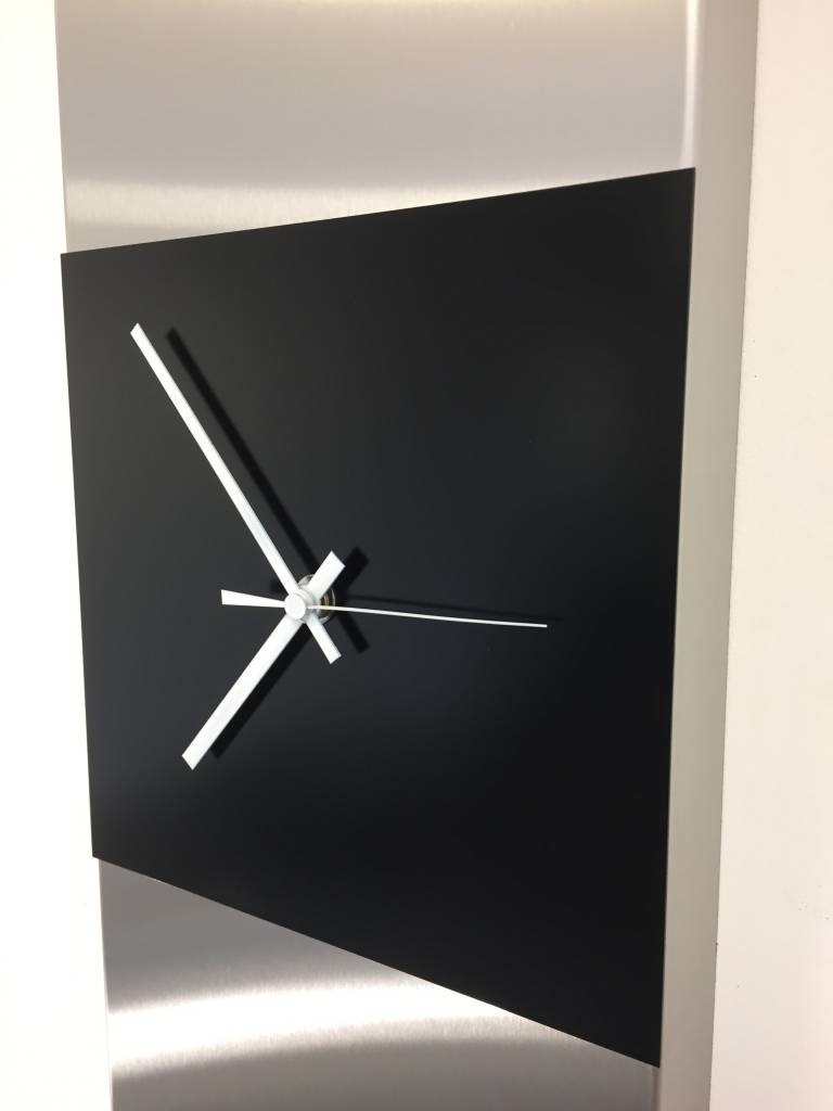 Klokkendiscounter Design - Wall clock Siberian Kathru Black