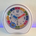NiceTime Design - Children's alarm clock with learning function