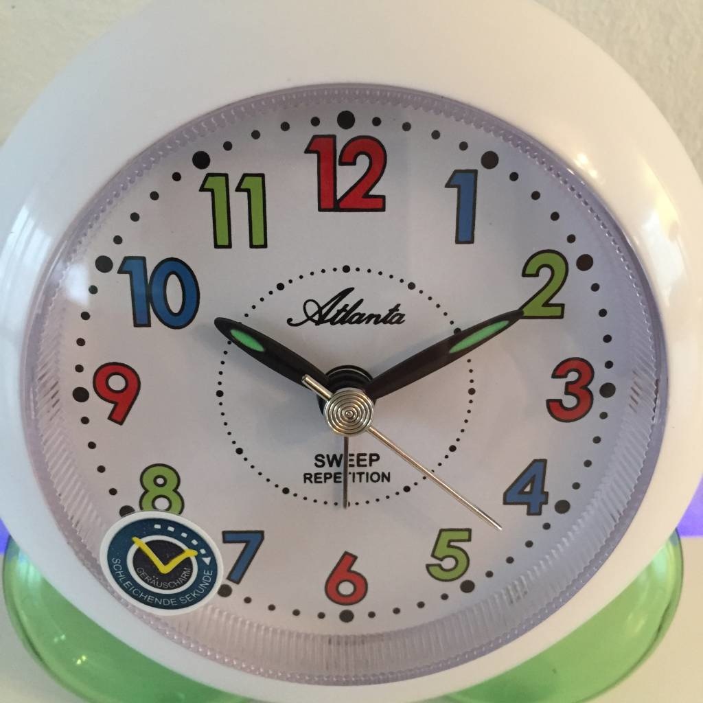 Atlanta Design - Children's alarm clock in white with green bulbs