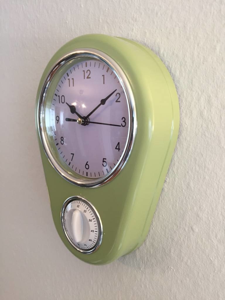 NiceTime Design - Retro keukenklok in pastel groen