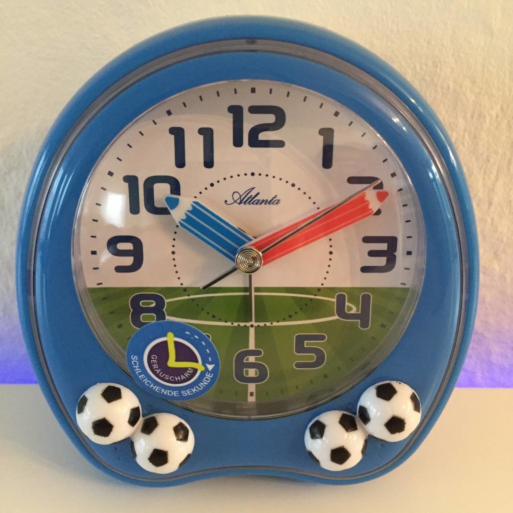 Atlanta Design - Kinderwecker met voetballen blauw