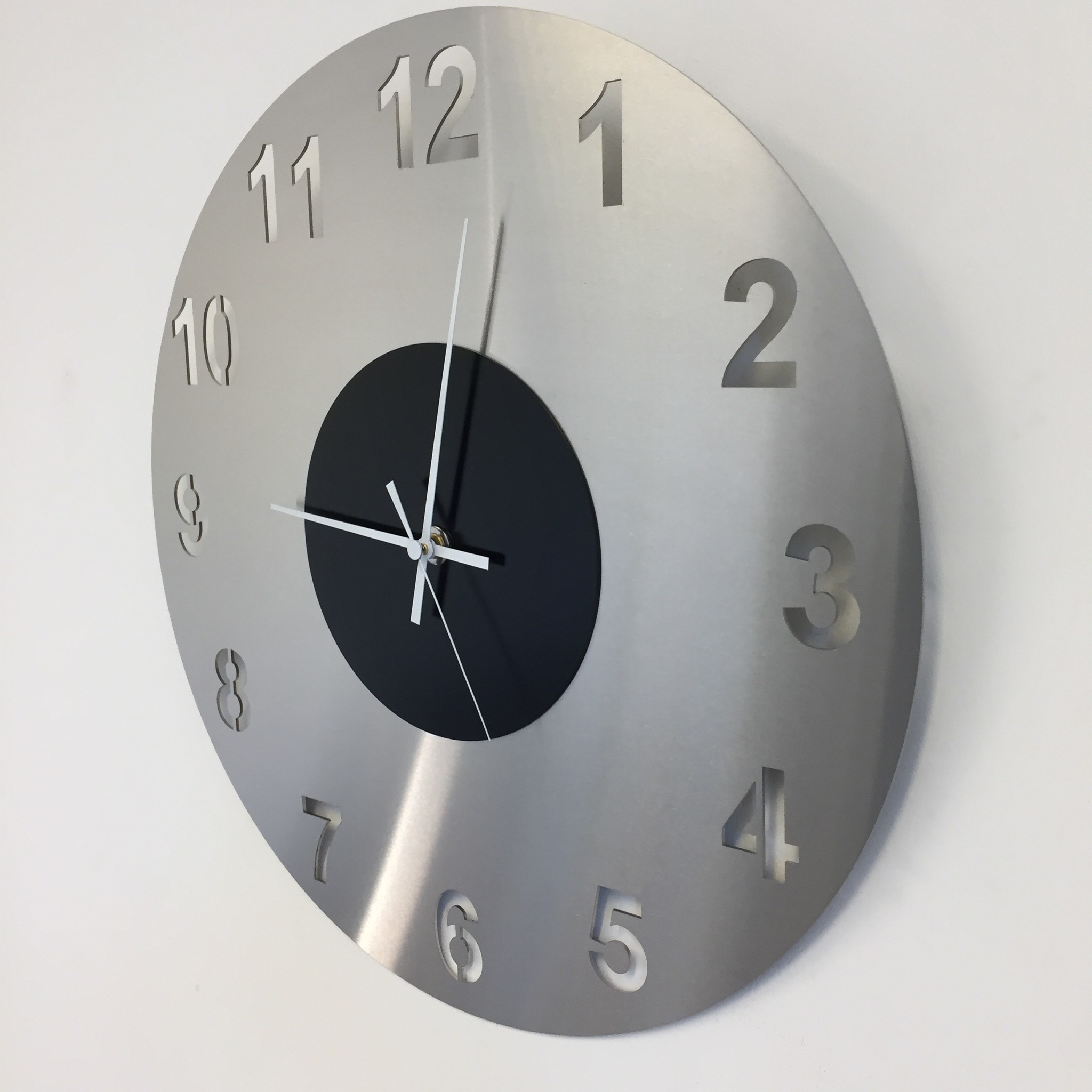 Klokkendiscounter Design - Wall clock Amsterdam Large Black Modern Design