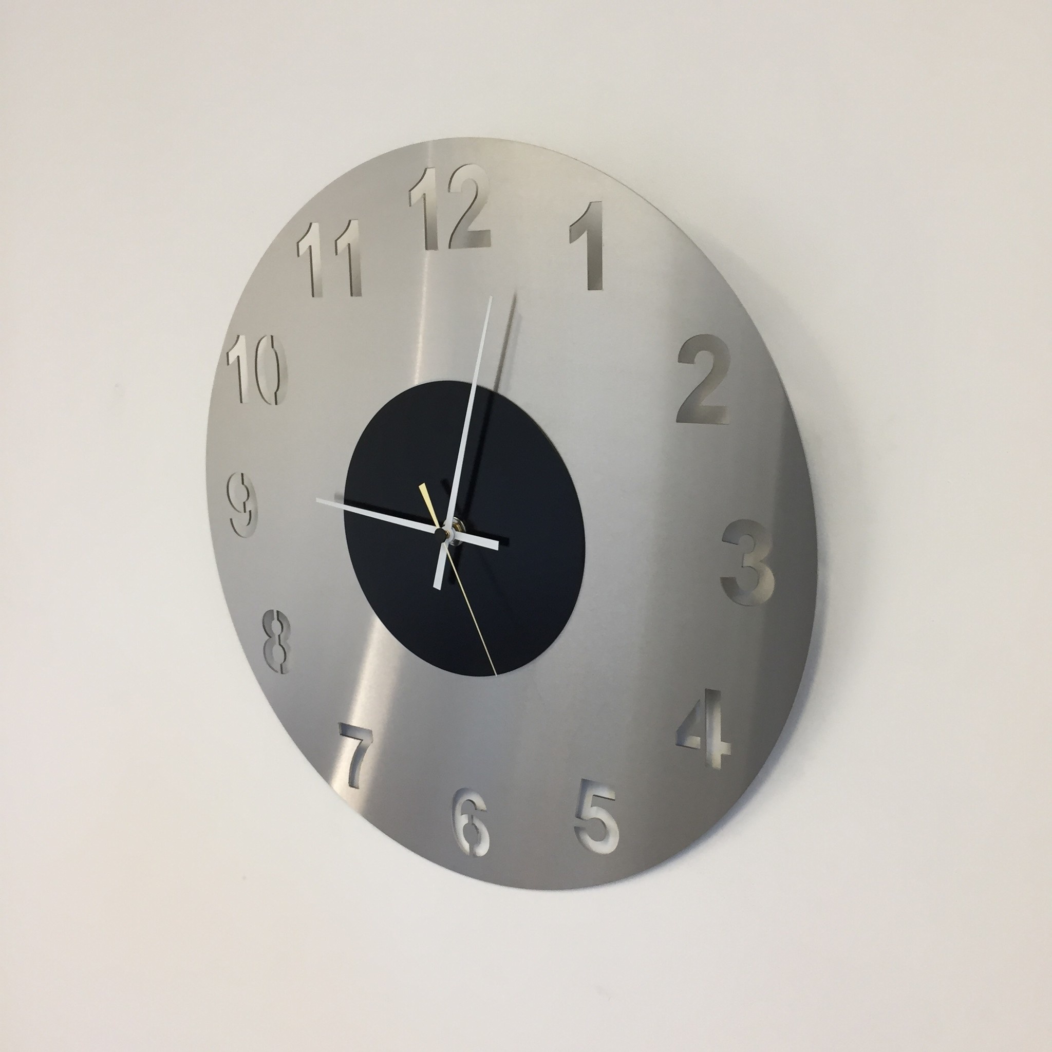 Klokkendiscounter Design - Wall clock Amsterdam Black Modern Design