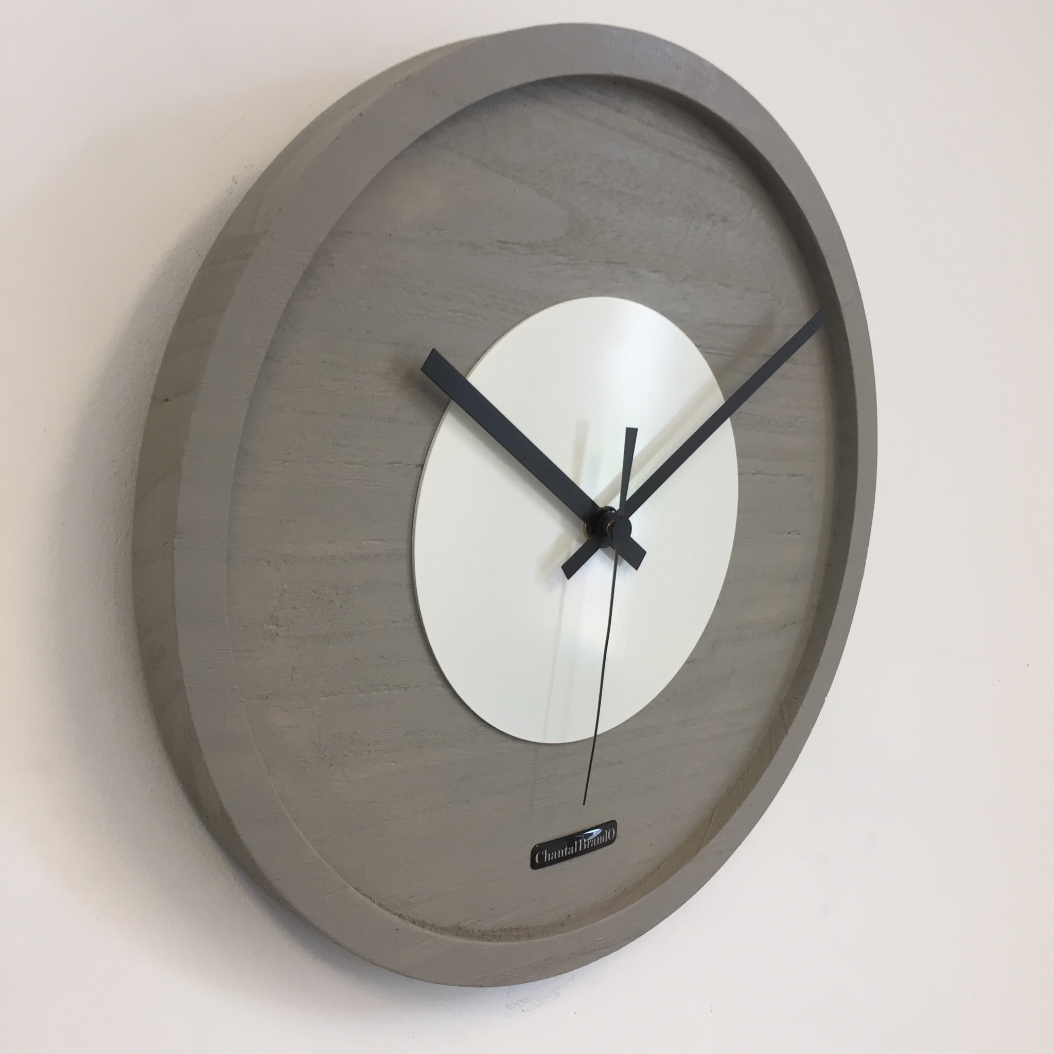 Klokkendiscounter Design - Wall clock Quinten White Modern Design