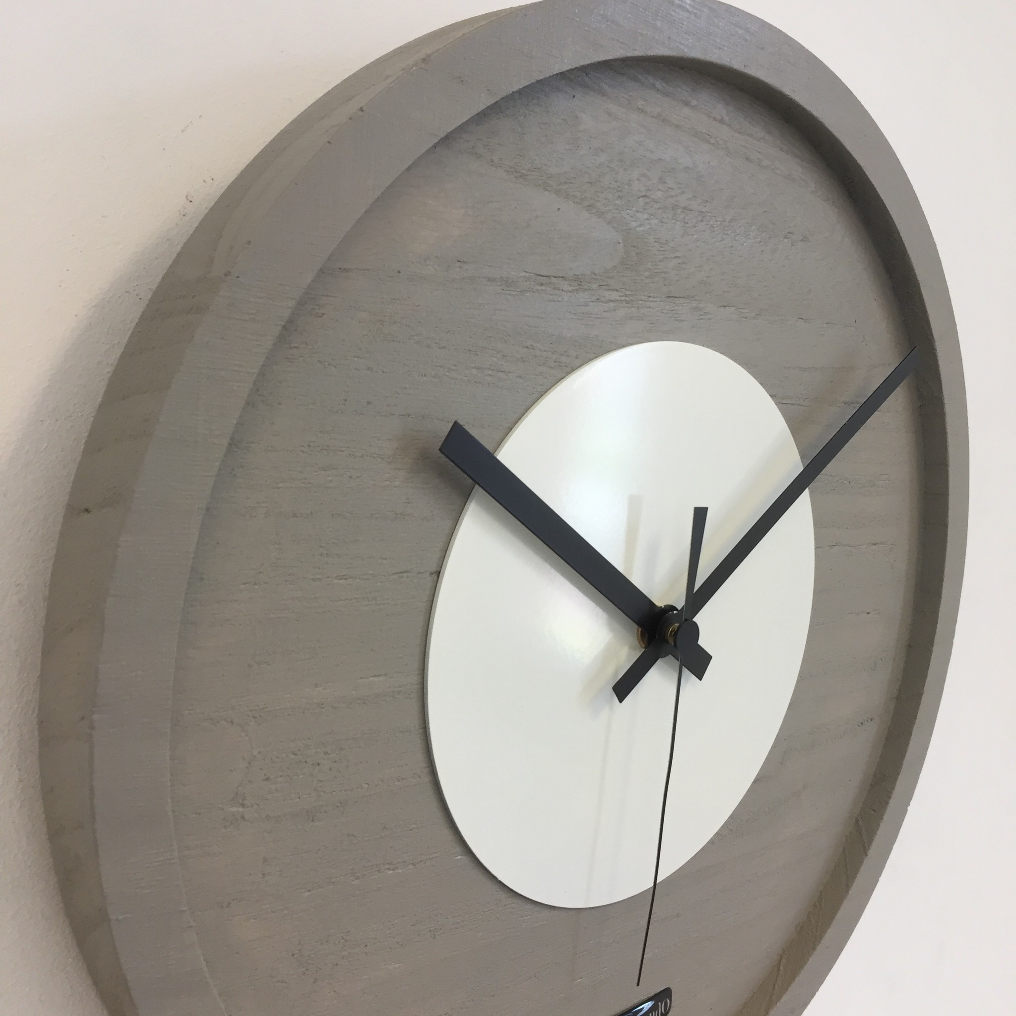 Klokkendiscounter Design - Wall clock Quinten White Modern Design