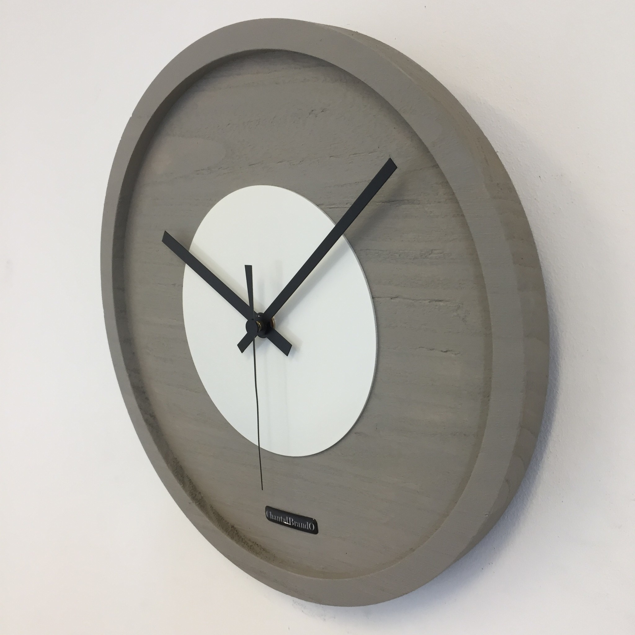 Klokkendiscounter Design - Wall clock Quinten White Modern Design