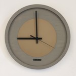 Klokkendiscounter Design - Wanduhr Quinten Camel Modernes Design