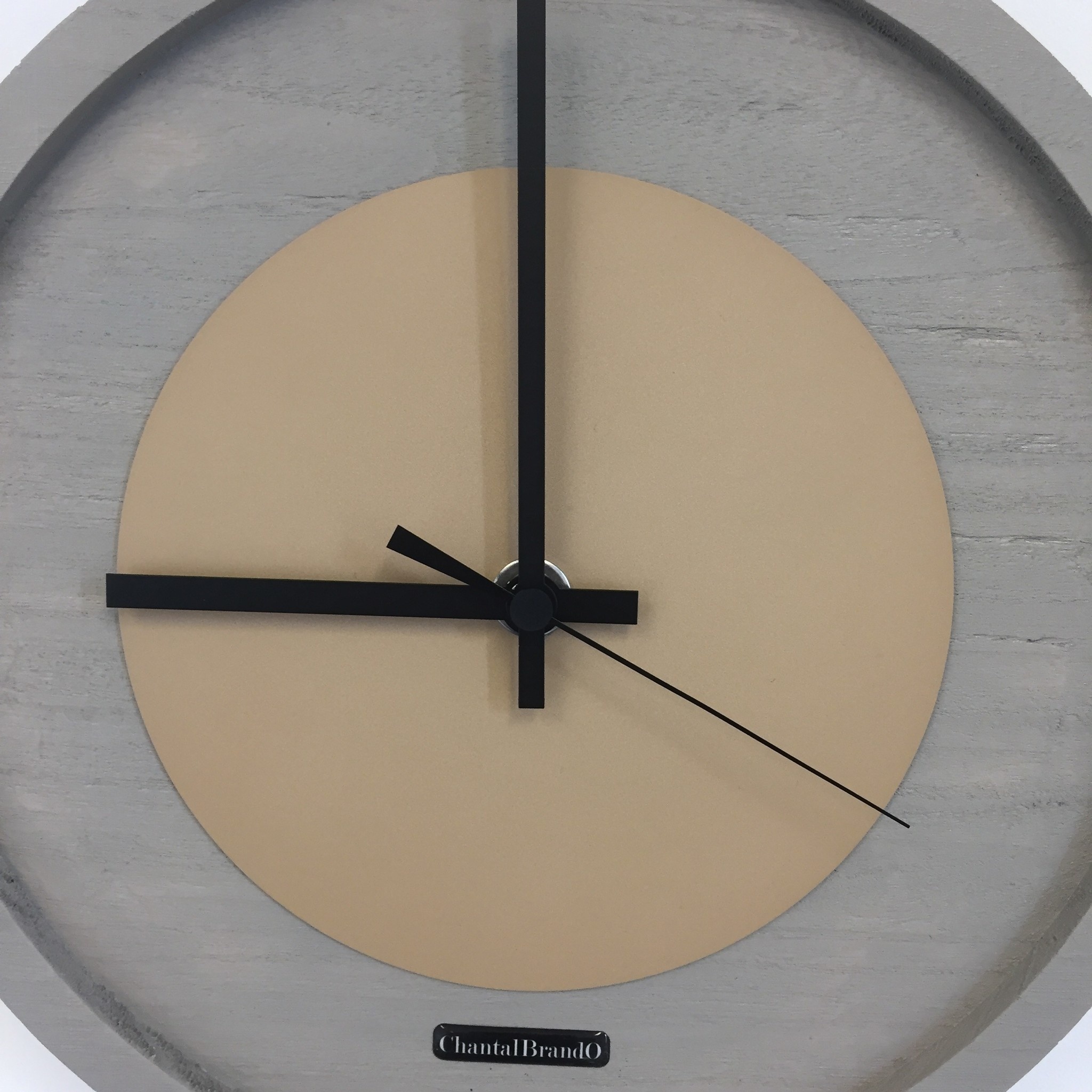 Klokkendiscounter Design - Wall clock Quinten Camel Modern Design