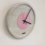 Klokkendiscounter Design - Wall clock Quinten White & Pink