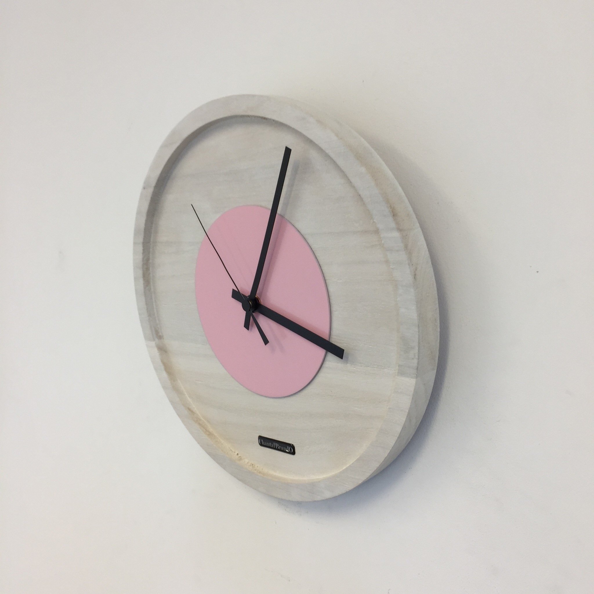 Klokkendiscounter Design - Wall clock Quinten White & Pink