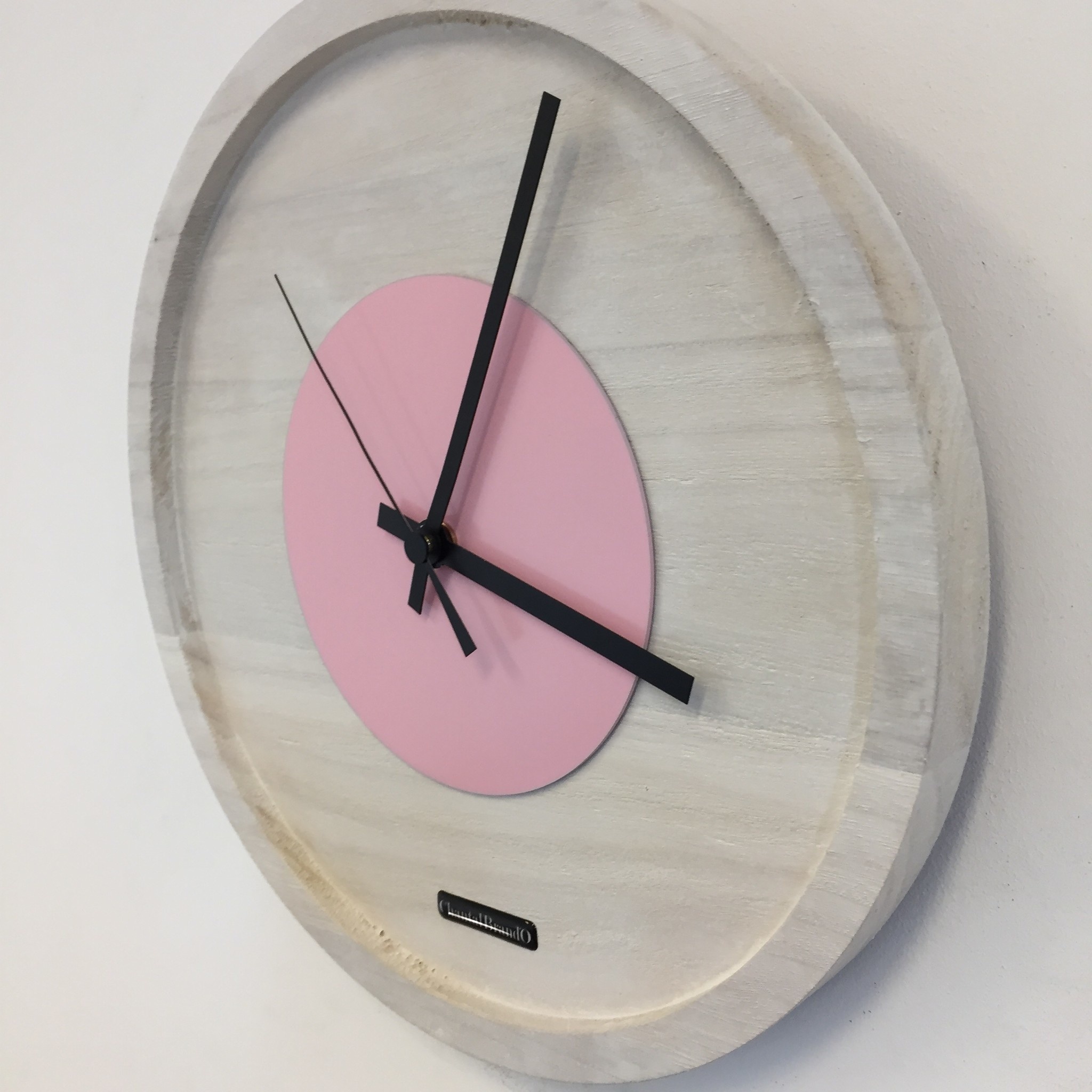 Klokkendiscounter Design - Wall clock Quinten White & Pink