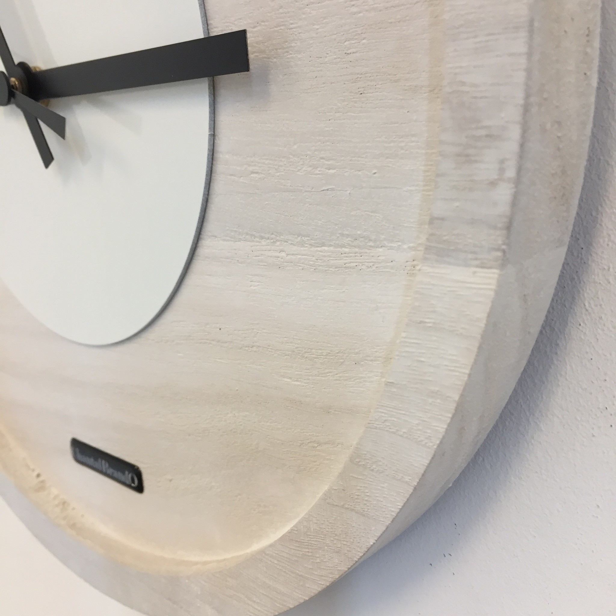 Klokkendiscounter Design - Wall clock Quinten White On White Modern Dutch Design