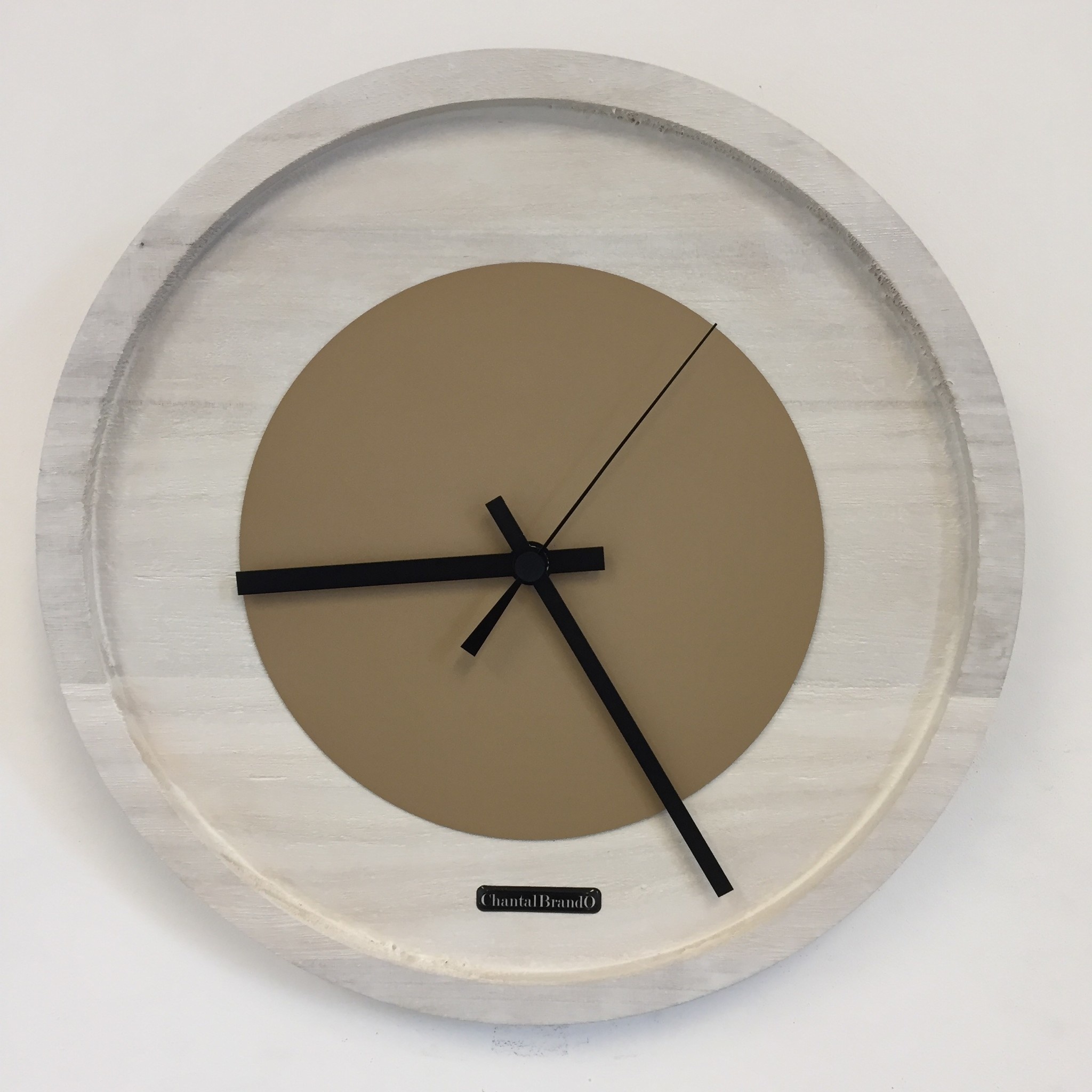 Klokkendiscounter Design - Wall clock Quinten White & Beige Modern Dutch Design