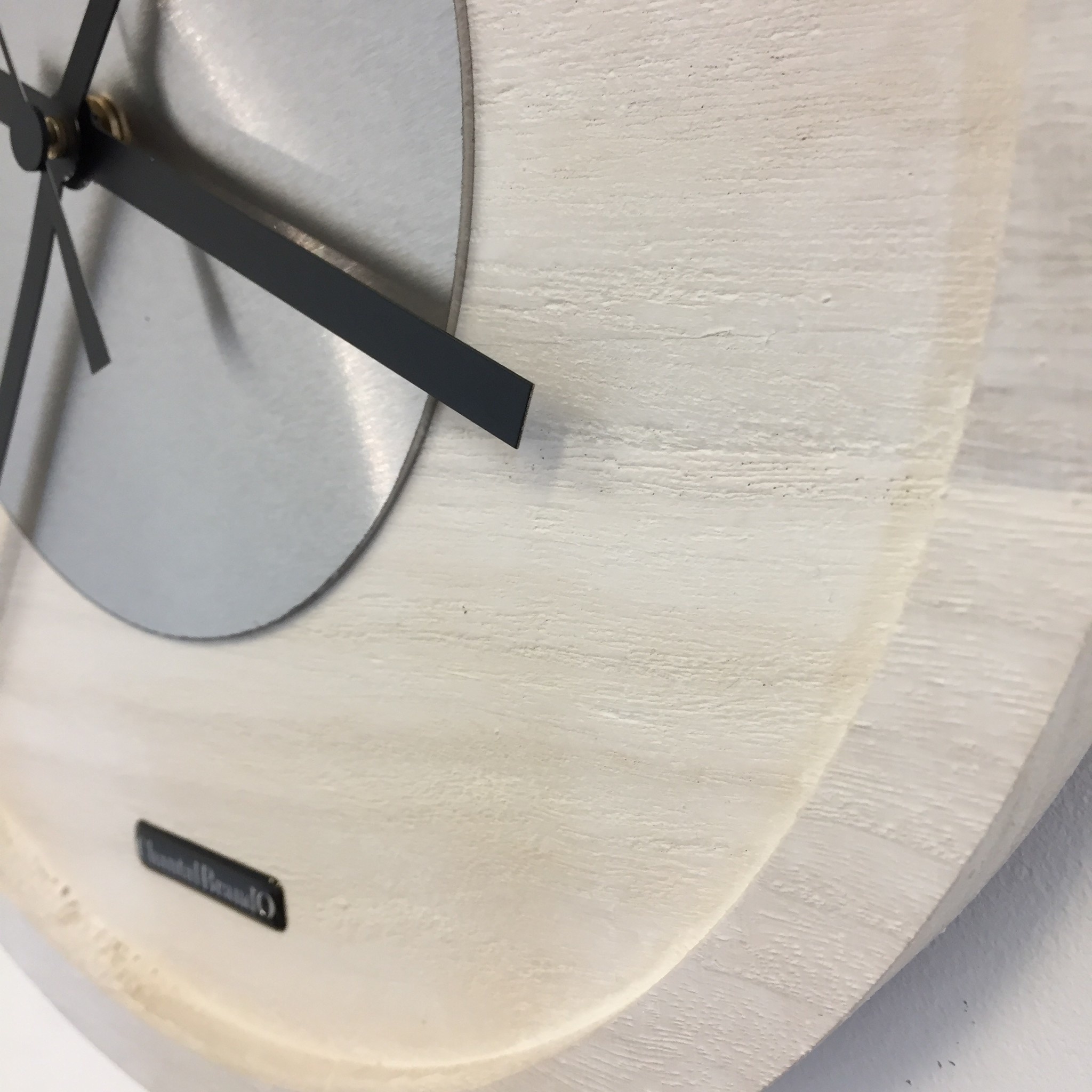 Klokkendiscounter Design - Wall clock Quinten White & Silver Modern Dutch Design