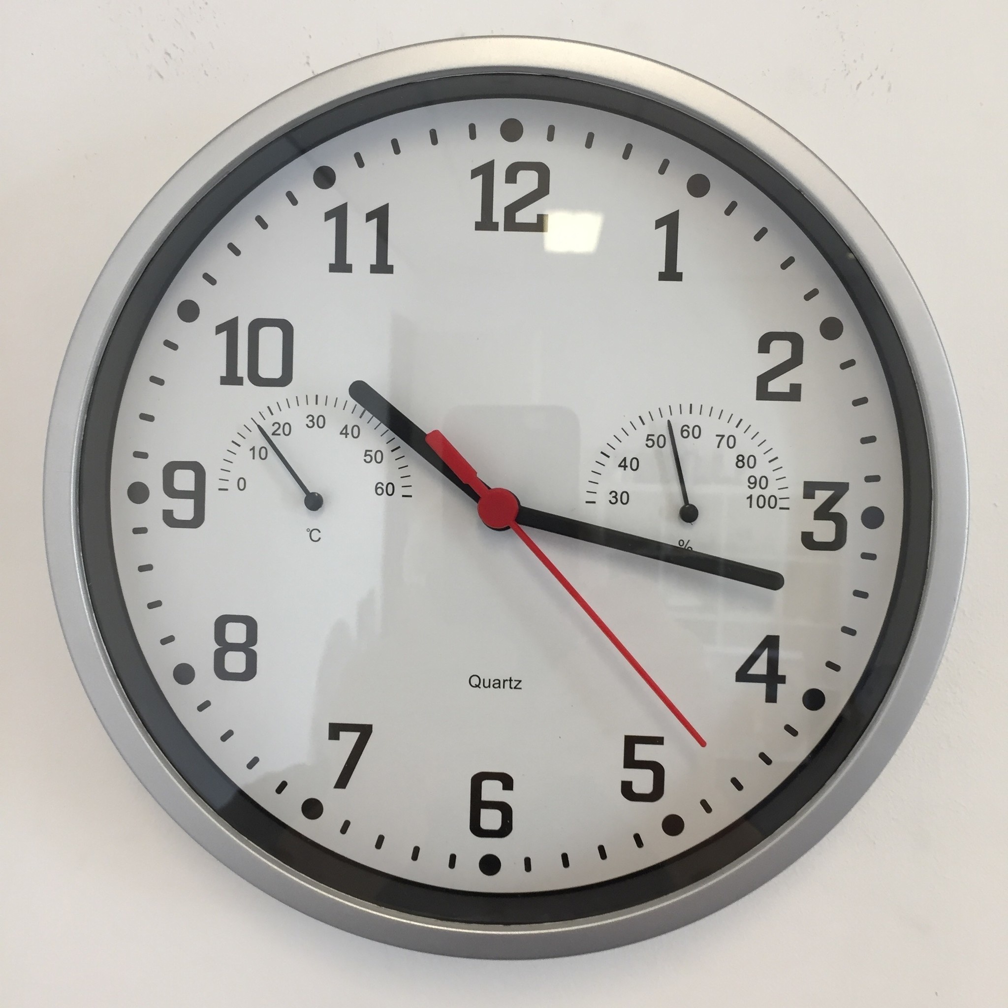 NiceTime Design - Wall clock Silver Thermo & Hygro Modern Design