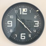 Klokkendiscounter Design - Wall clock Gray -Blue