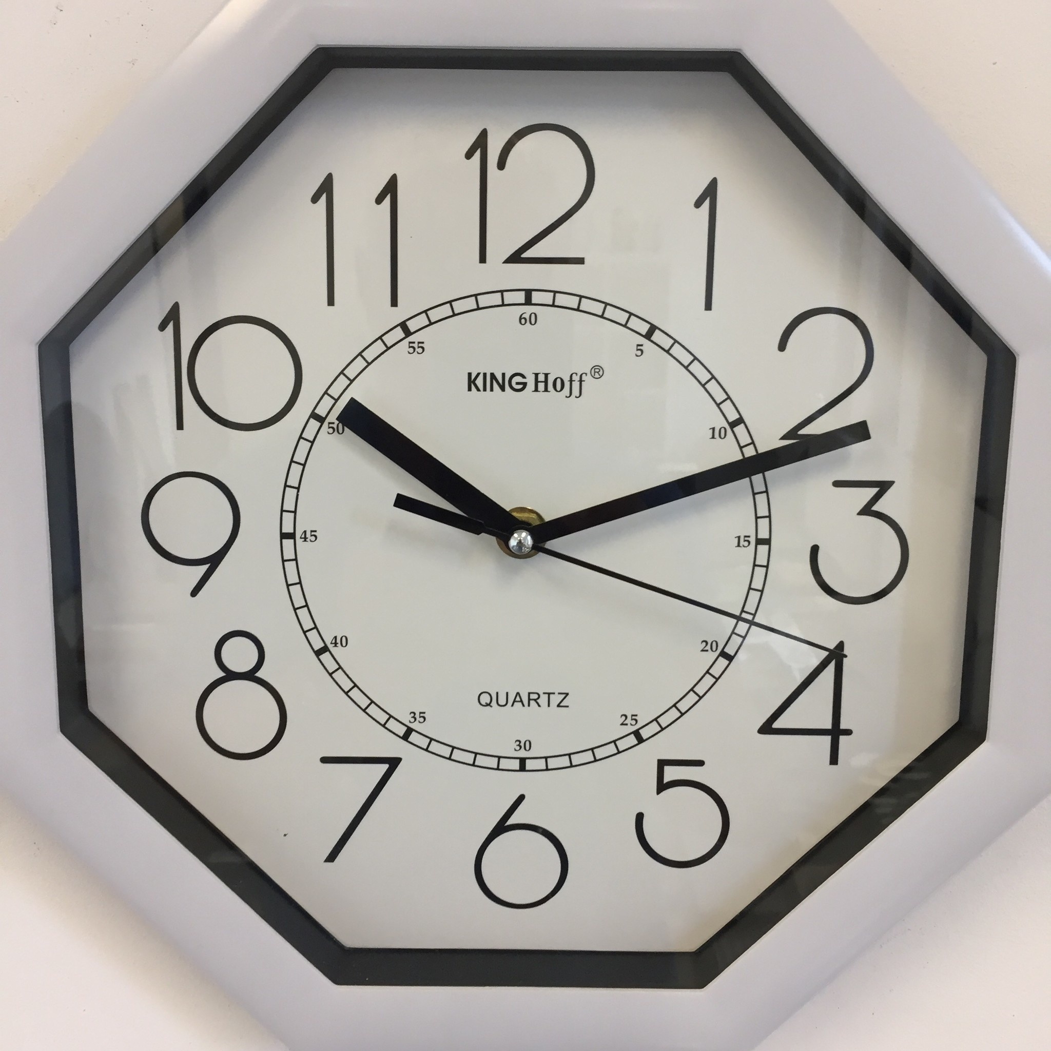 NiceTime Design - Wall clock Moby Modern Design