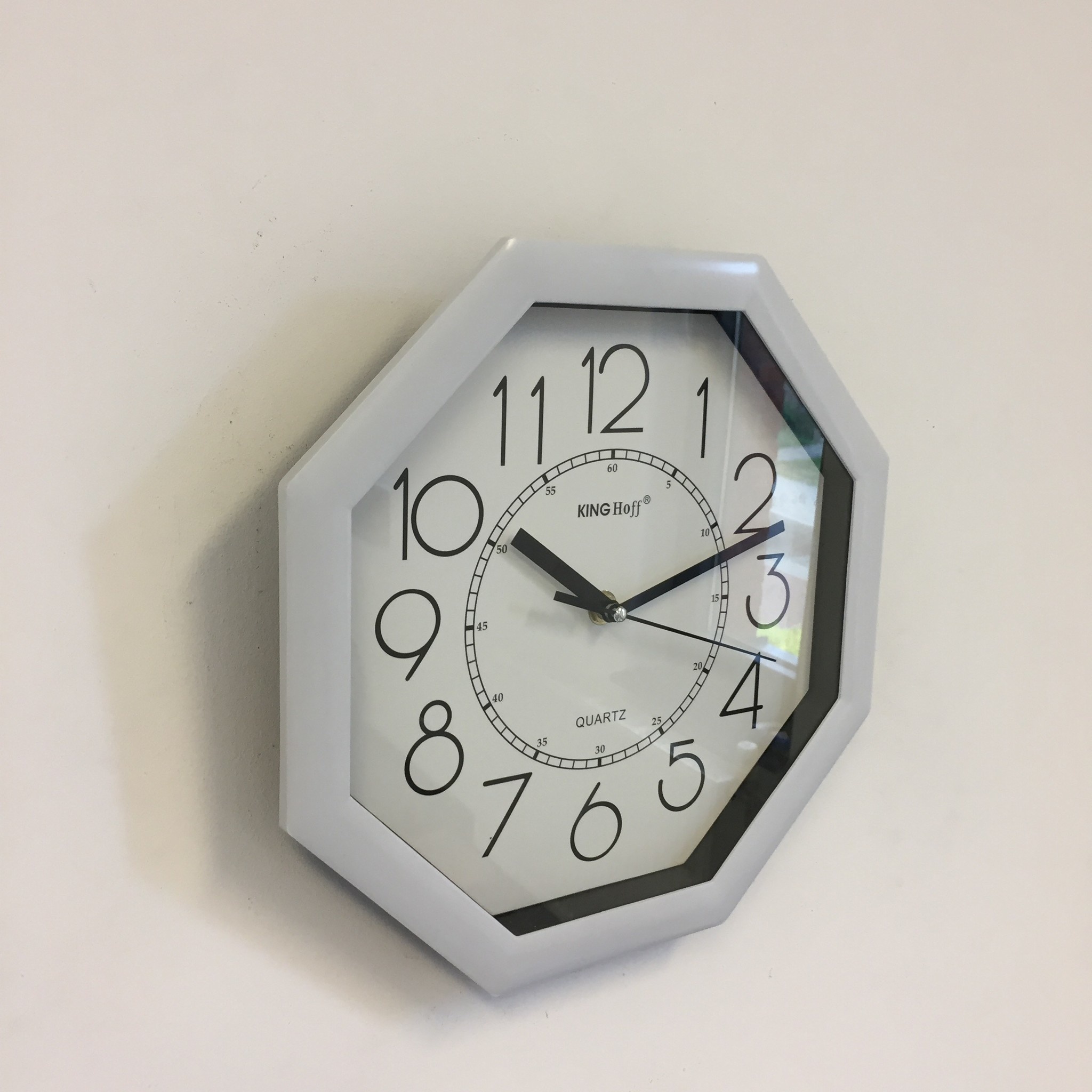 NiceTime Design - Wall clock Moby Modern Design