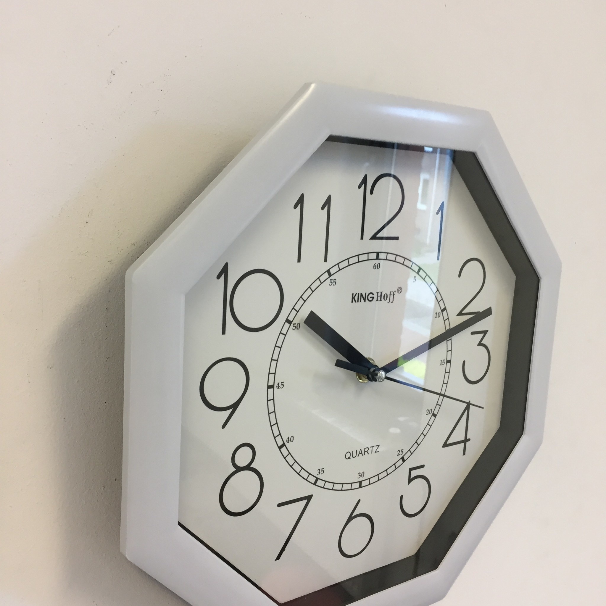 NiceTime Design - Wall clock Moby Modern Design