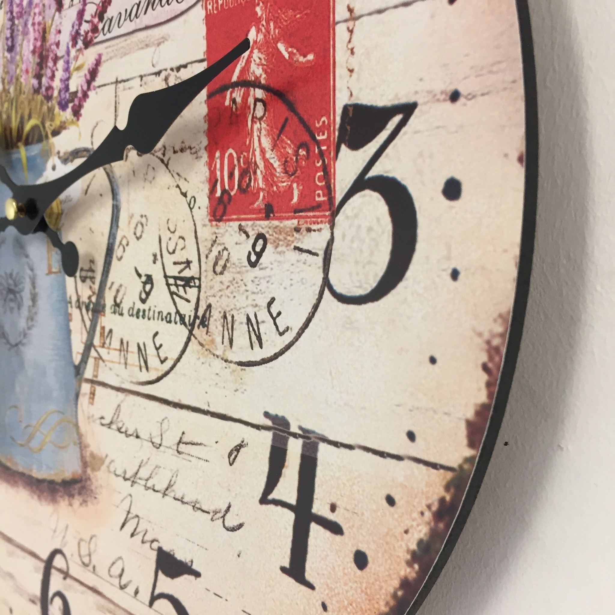 NiceTime Design - Wall clock carte postal vintage design