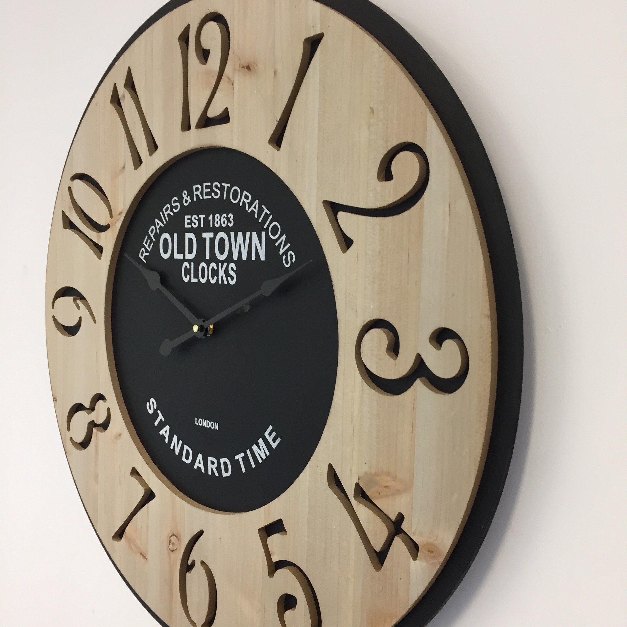 NiceTime Design - Wall clock XL Old Town Vintage Design