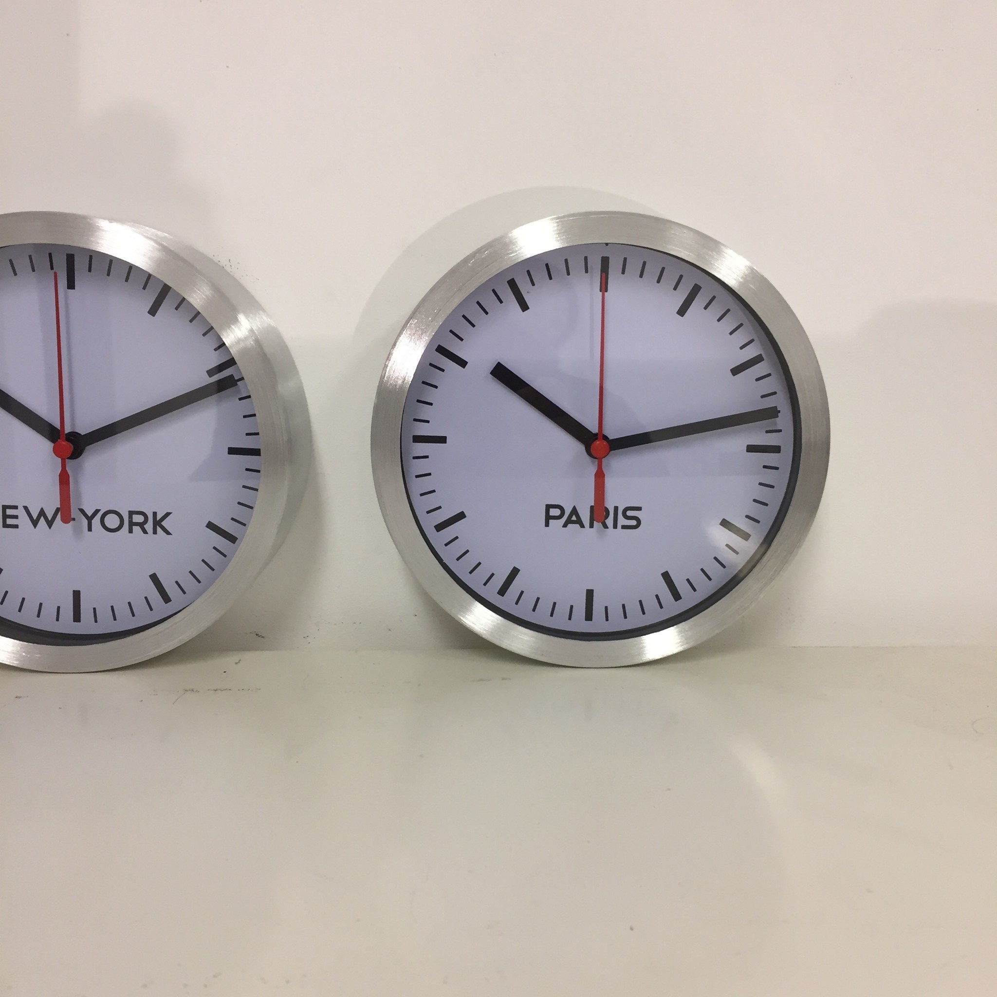 NiceTime Design - Wall clock set 3 pieces New York - Paris - Tokyo