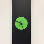 Klokkendiscounter Design - Wanduhr-Line Black & Green Modernes Design Edelstahl