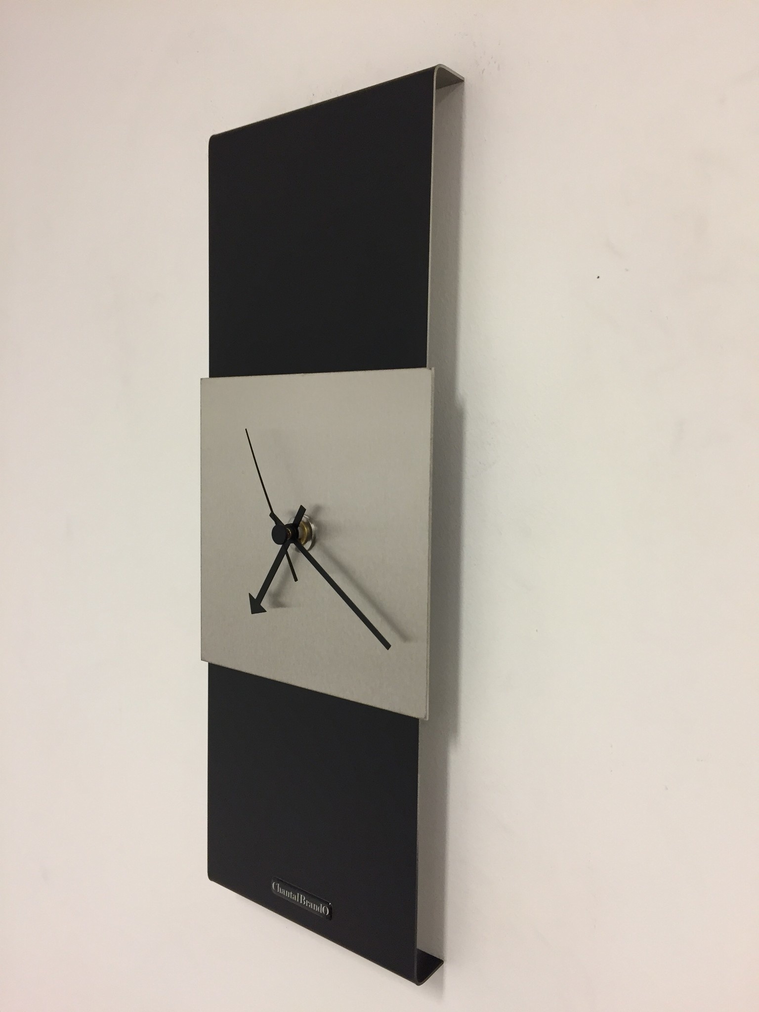 Klokkendiscounter Design - Wall clock Black -Line & Silver Square Modern Design