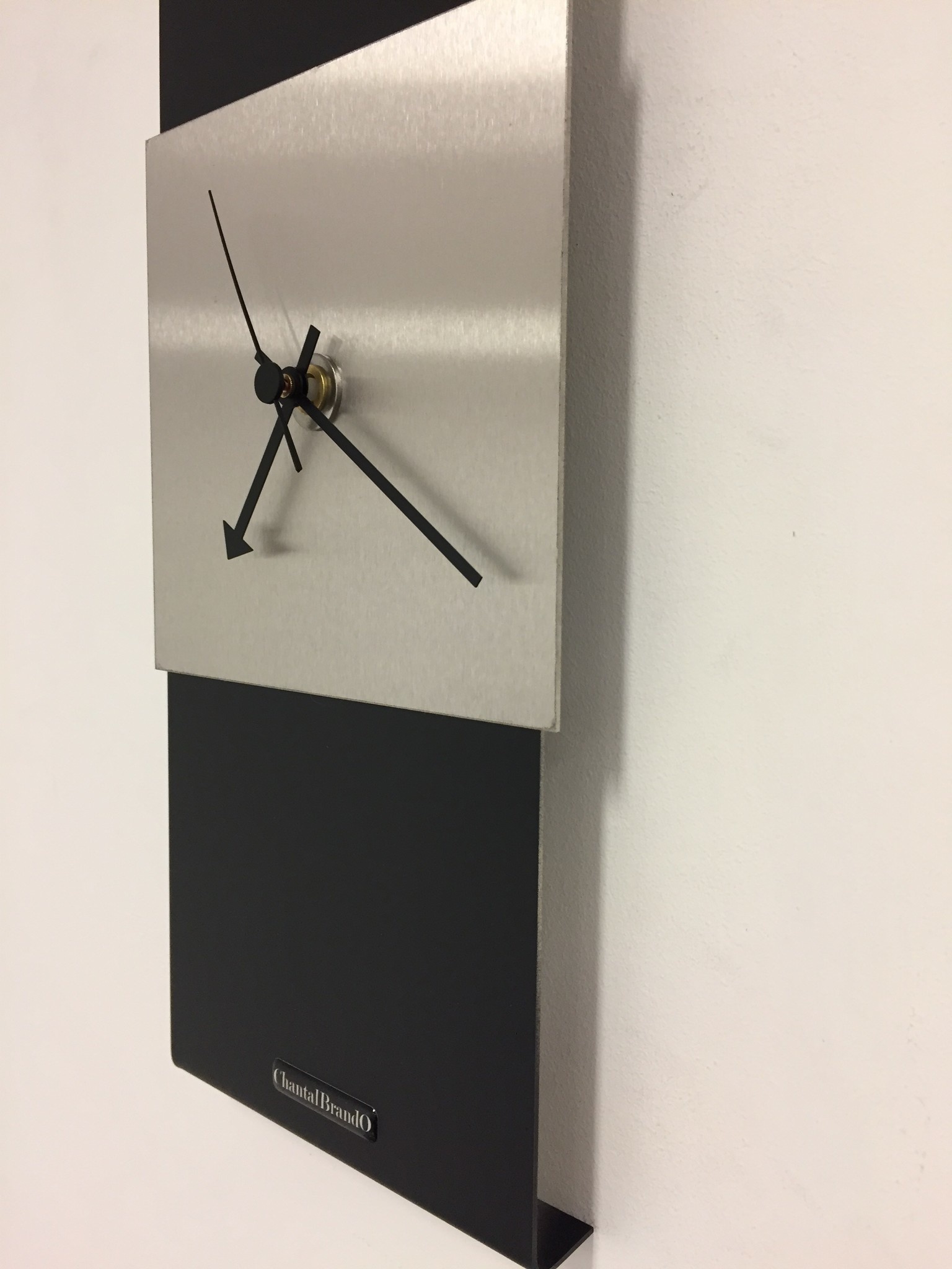 Klokkendiscounter Design - Wall clock Black -Line & Silver Square Modern Design