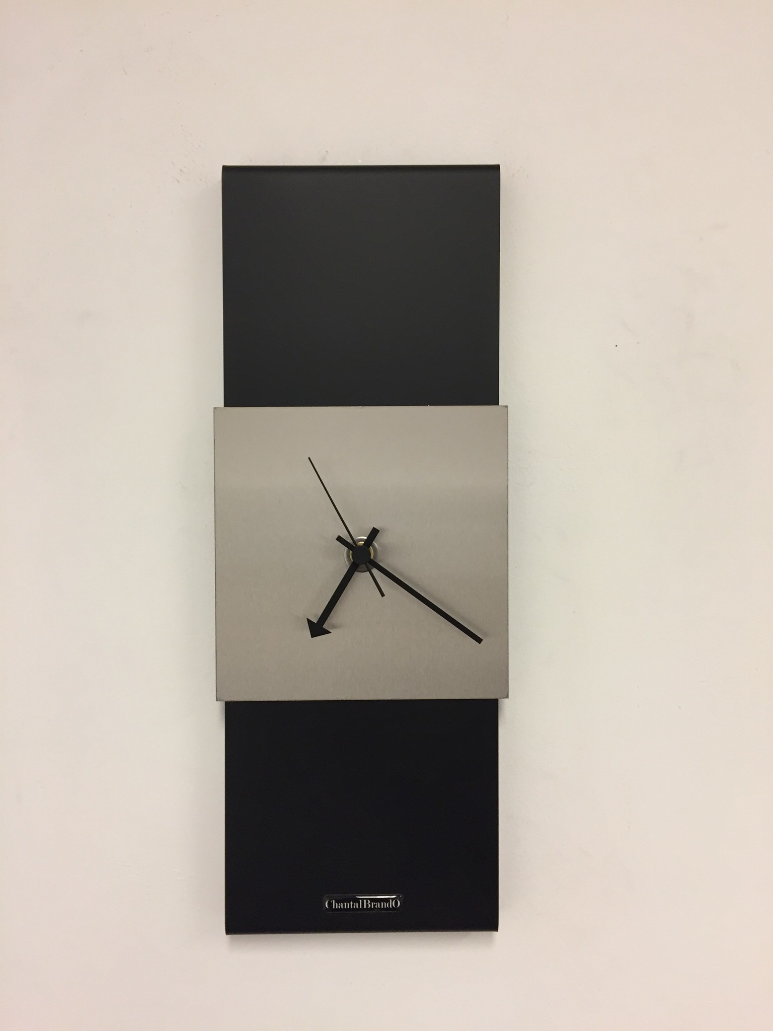 Klokkendiscounter Design - Wall clock Black -Line & Silver Square Modern Design