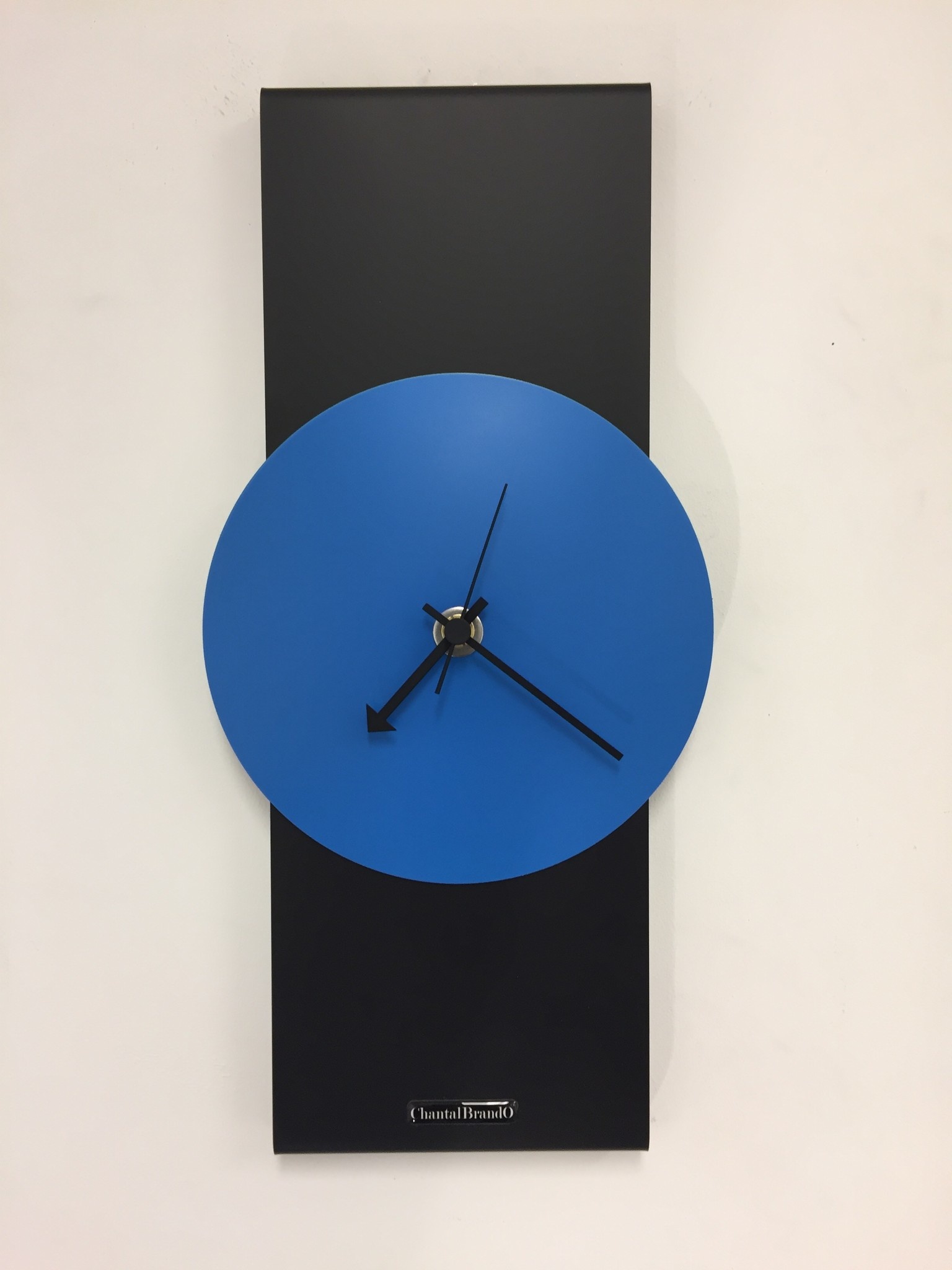 Klokkendiscounter Design - Wall clock Black -Line & Blue Modern Design Stainless steel