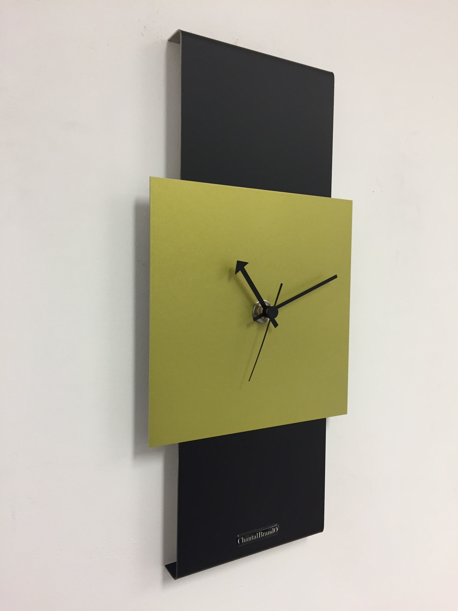 Klokkendiscounter Design - Wall clock Black -Line & Lime Green Modern Design