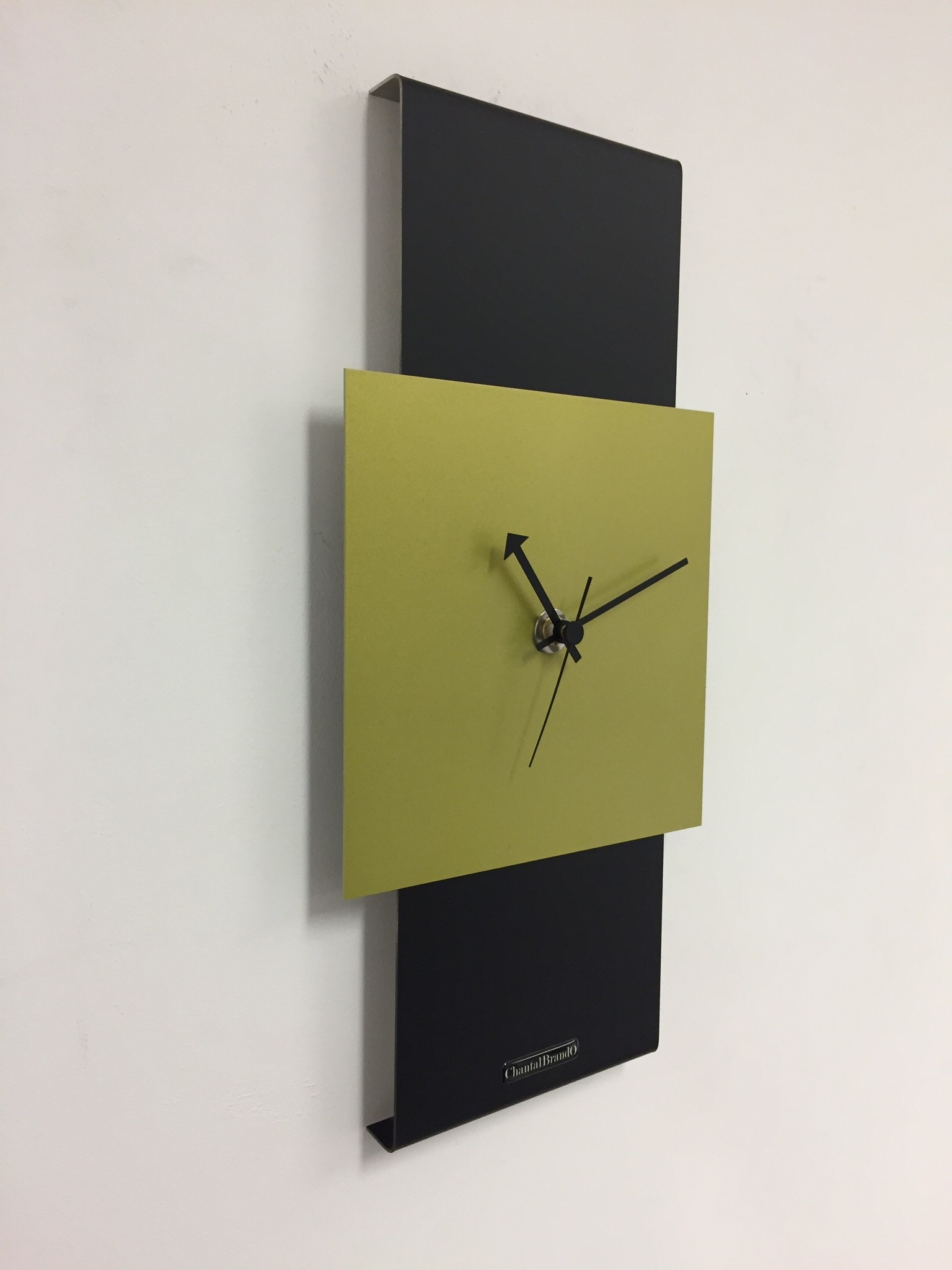 Klokkendiscounter Design - Wall clock Black -Line & Lime Green Modern Design