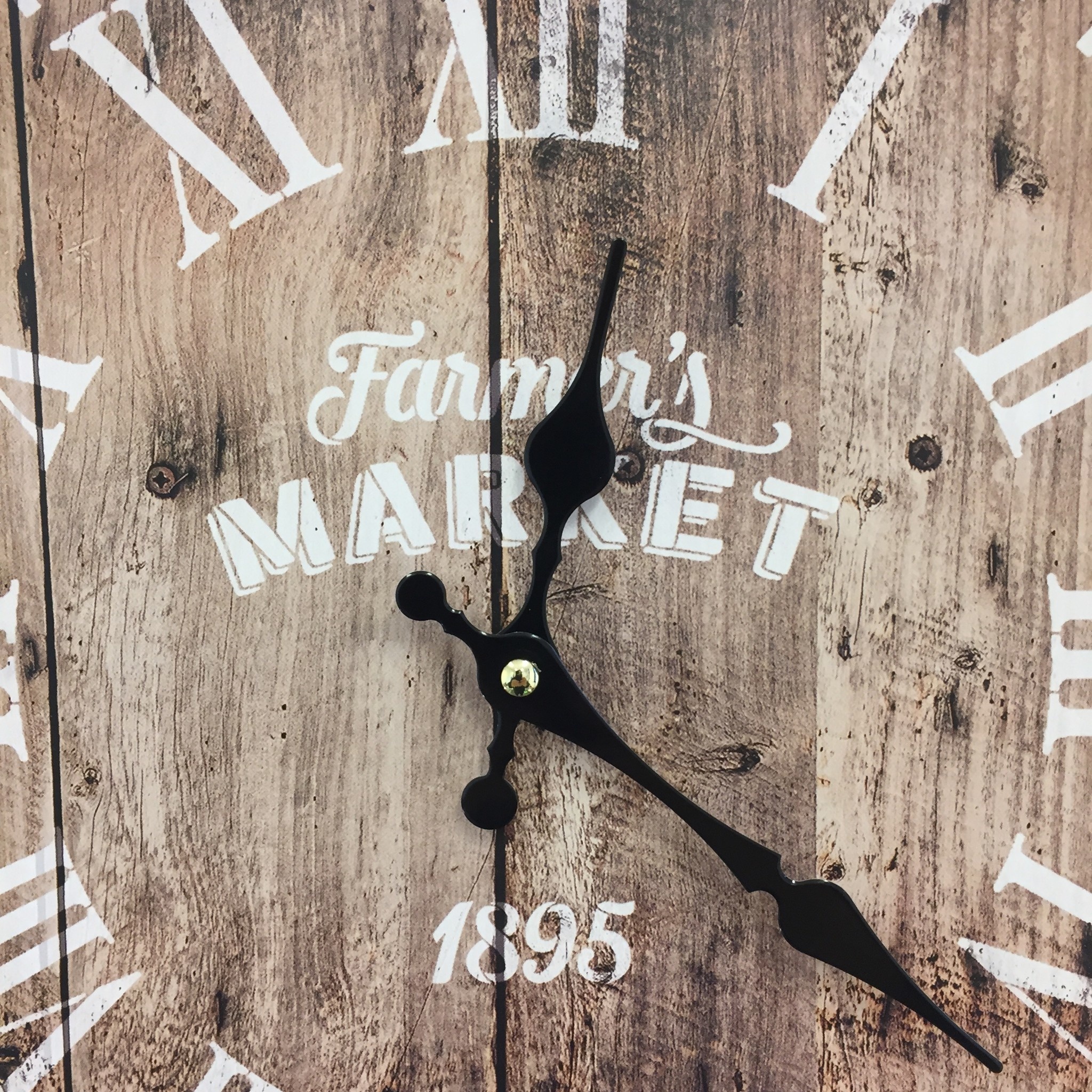 Design - Wall clock Farmer Retro Design