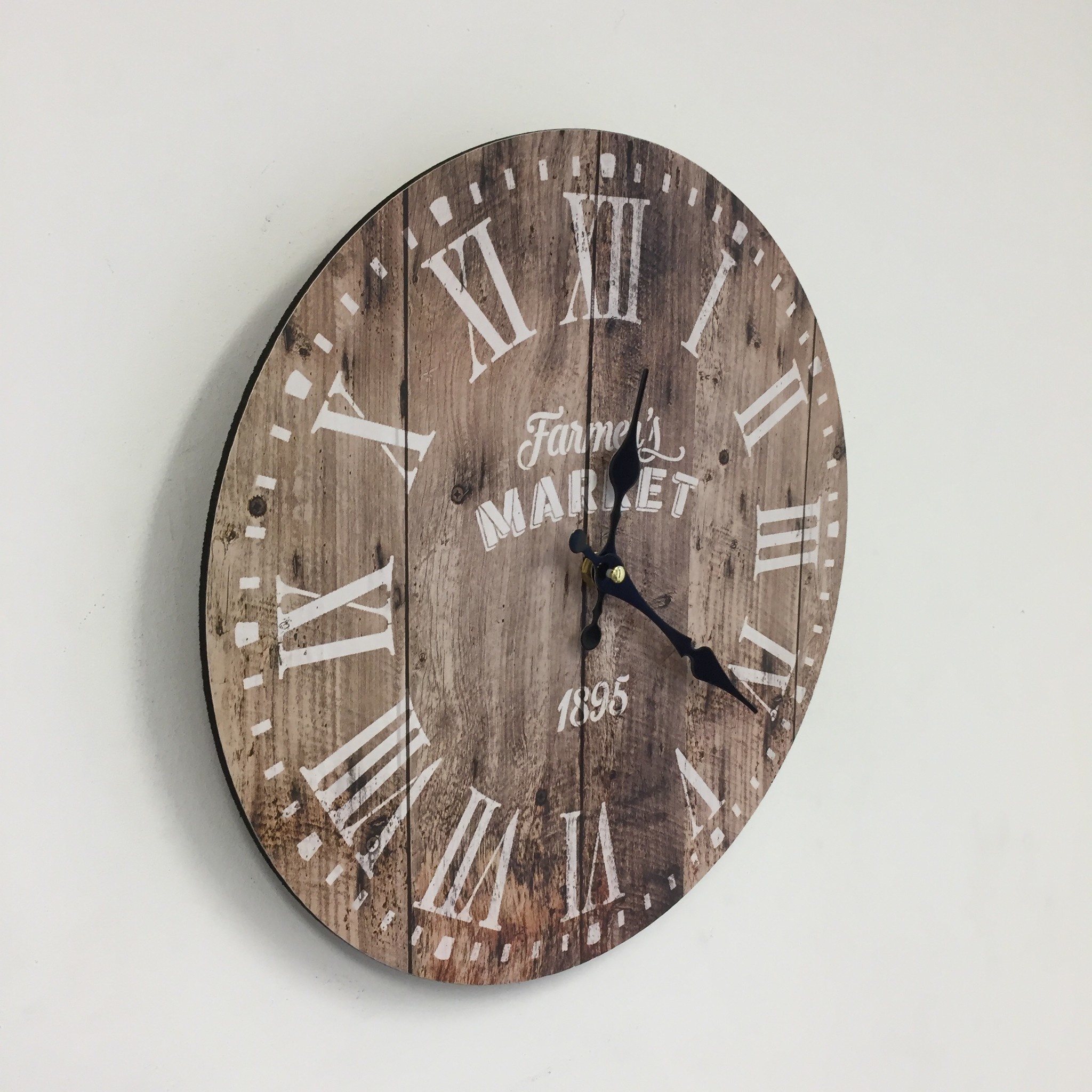 Design - Wall clock Farmer Retro Design