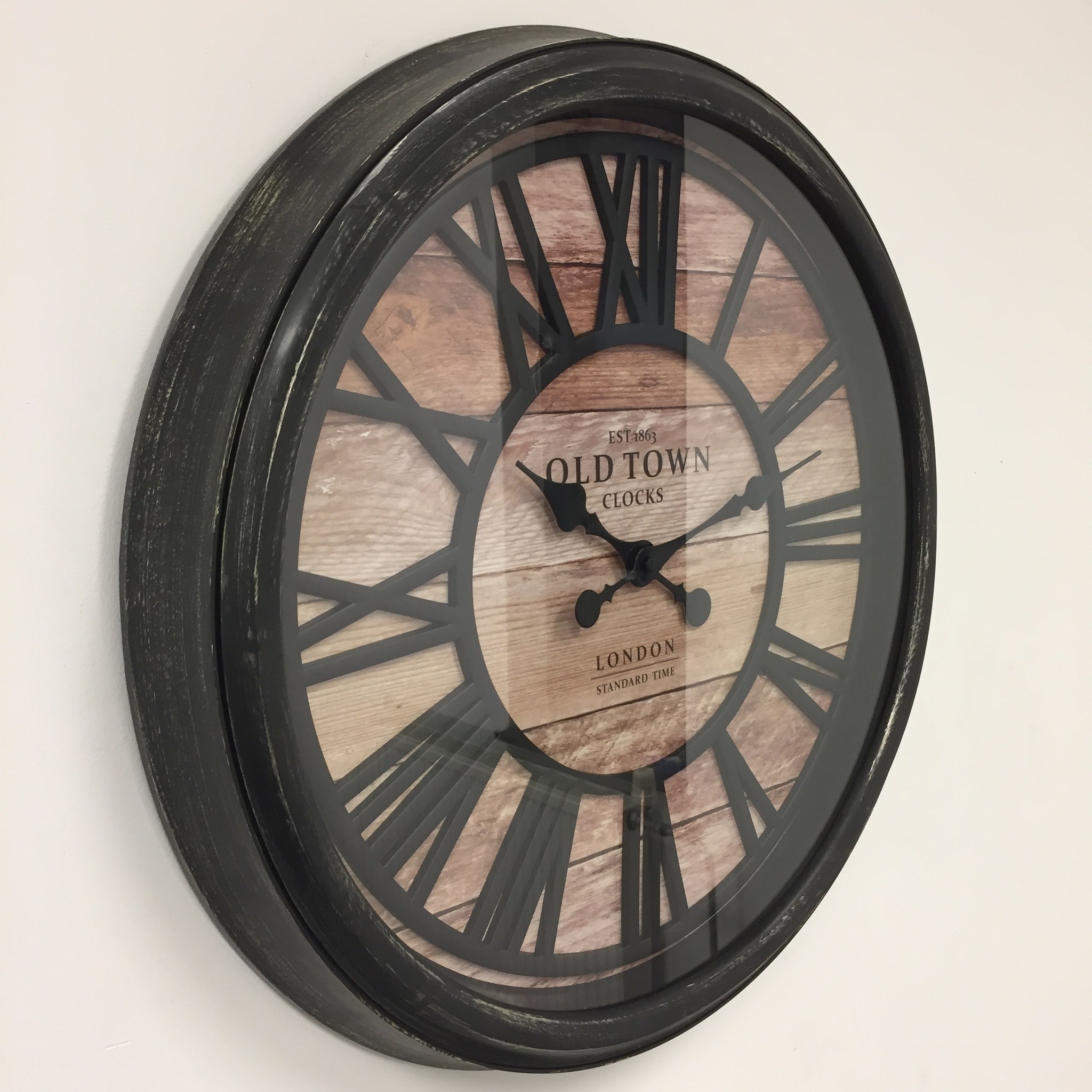 Design - Wall clock Roman Industrial Vintage Design