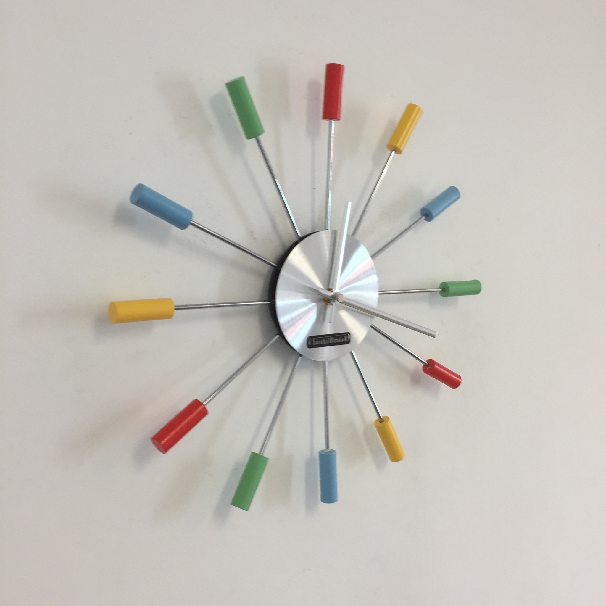 Klokkendiscounter Design - Wall clock Rainbow Modern Design