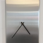Klokkendiscounter Design - Wall clock Clearlake
