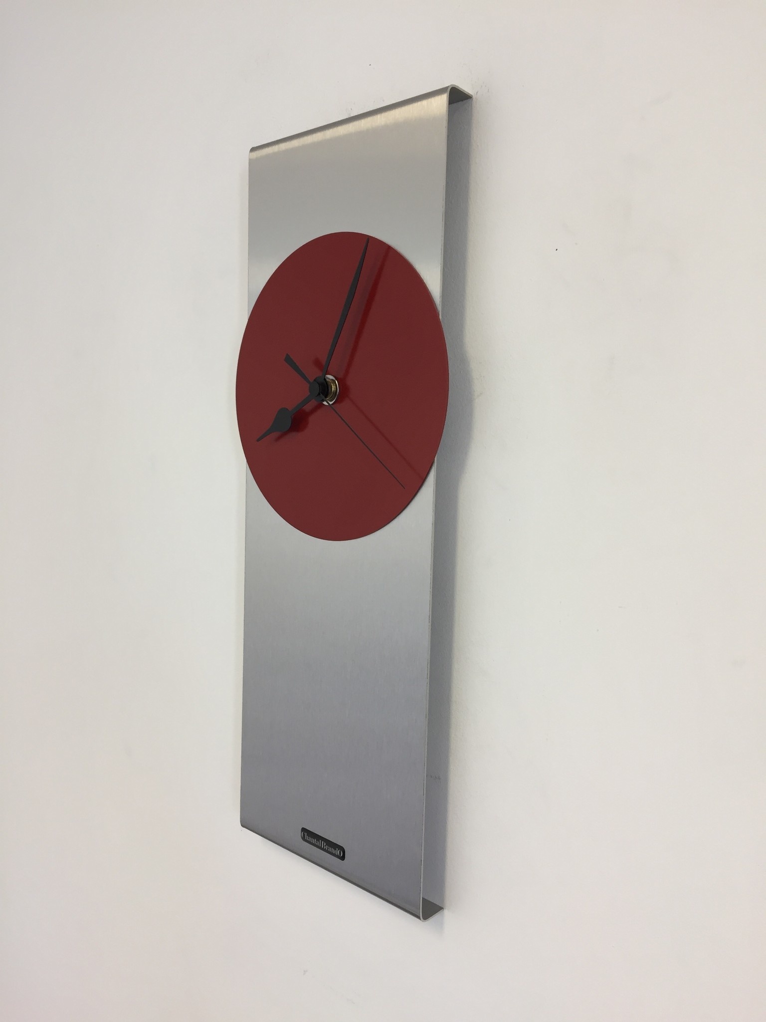 Klokkendiscounter Design - Wall clock Orion Red & Black Modern Dutch Design