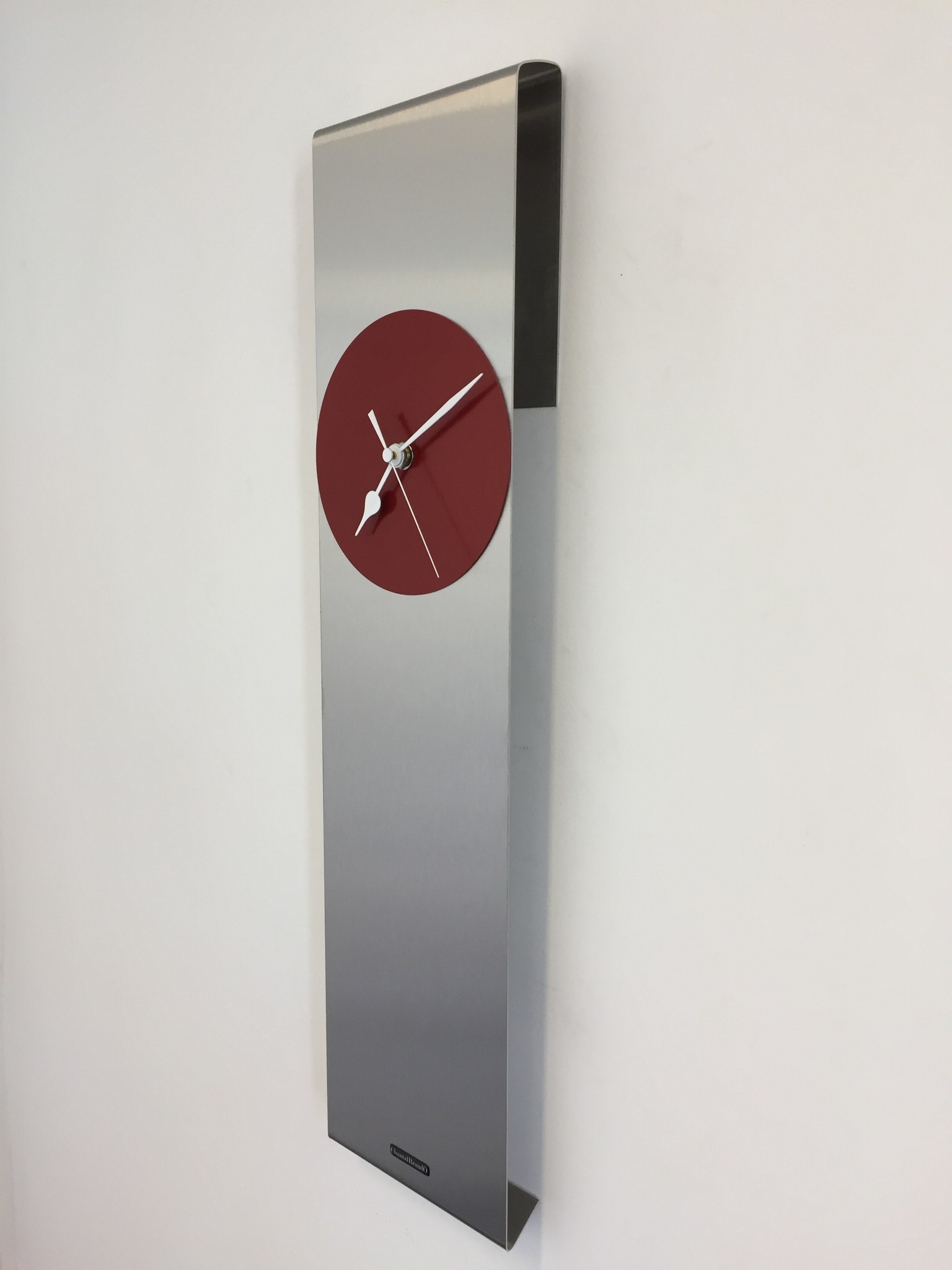 Klokkendiscounter Design - Wall clock Sky scraper New York Red Modern Dutch Design