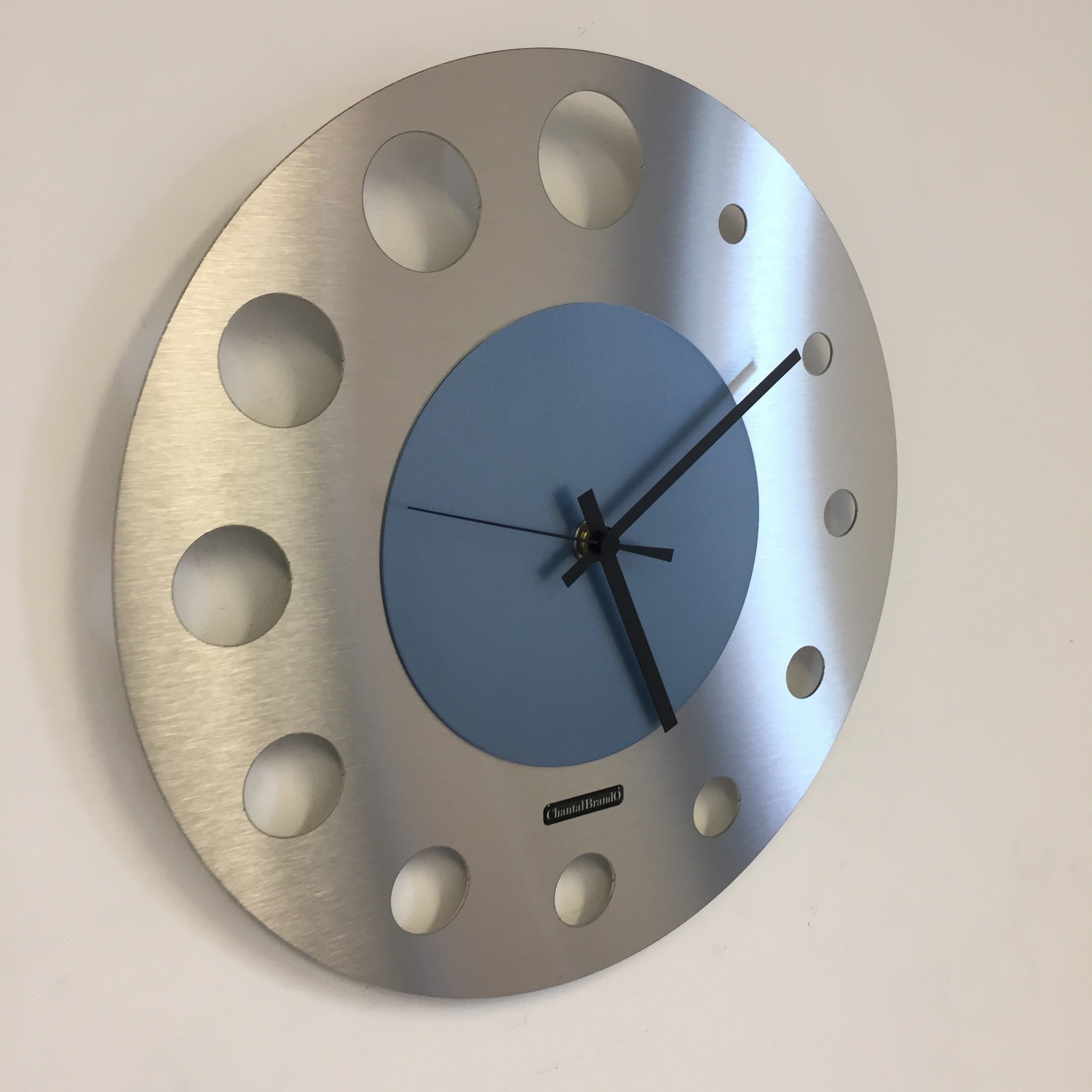 Klokkendiscounter Design - Wall clock Junte Brussels Ice Blue Modern Design