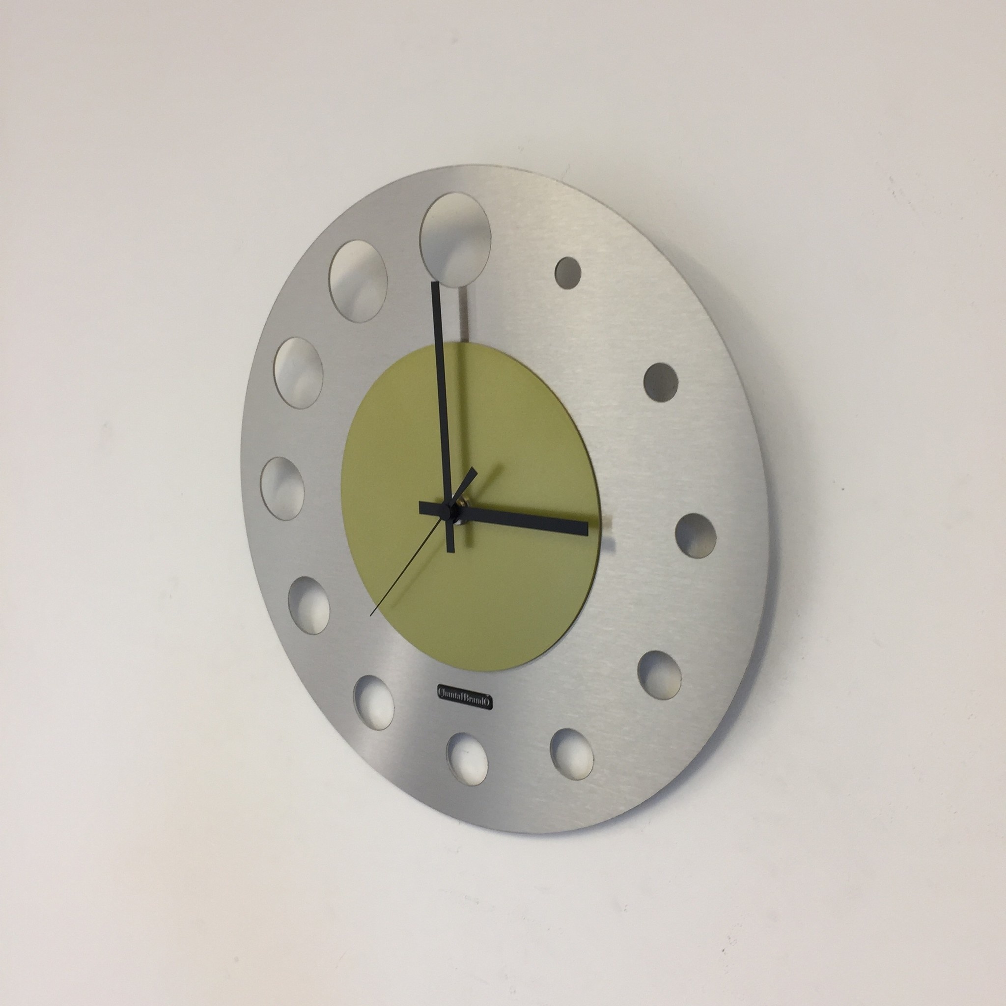 Klokkendiscounter Design - Wall clock Junte Brussels Atomium Lime Green Modern Design