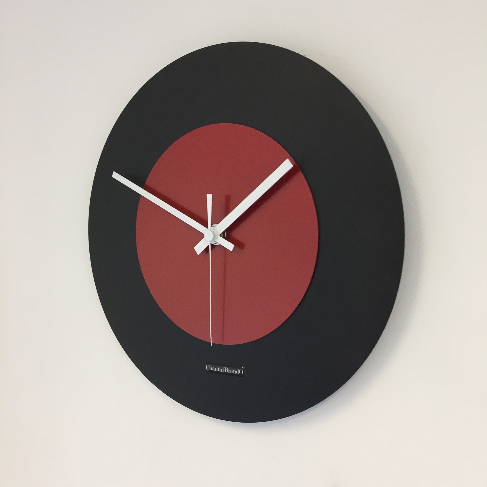 Klokkendiscounter Design - Wanduhr Black & RED modernes Niederlandisches  Design