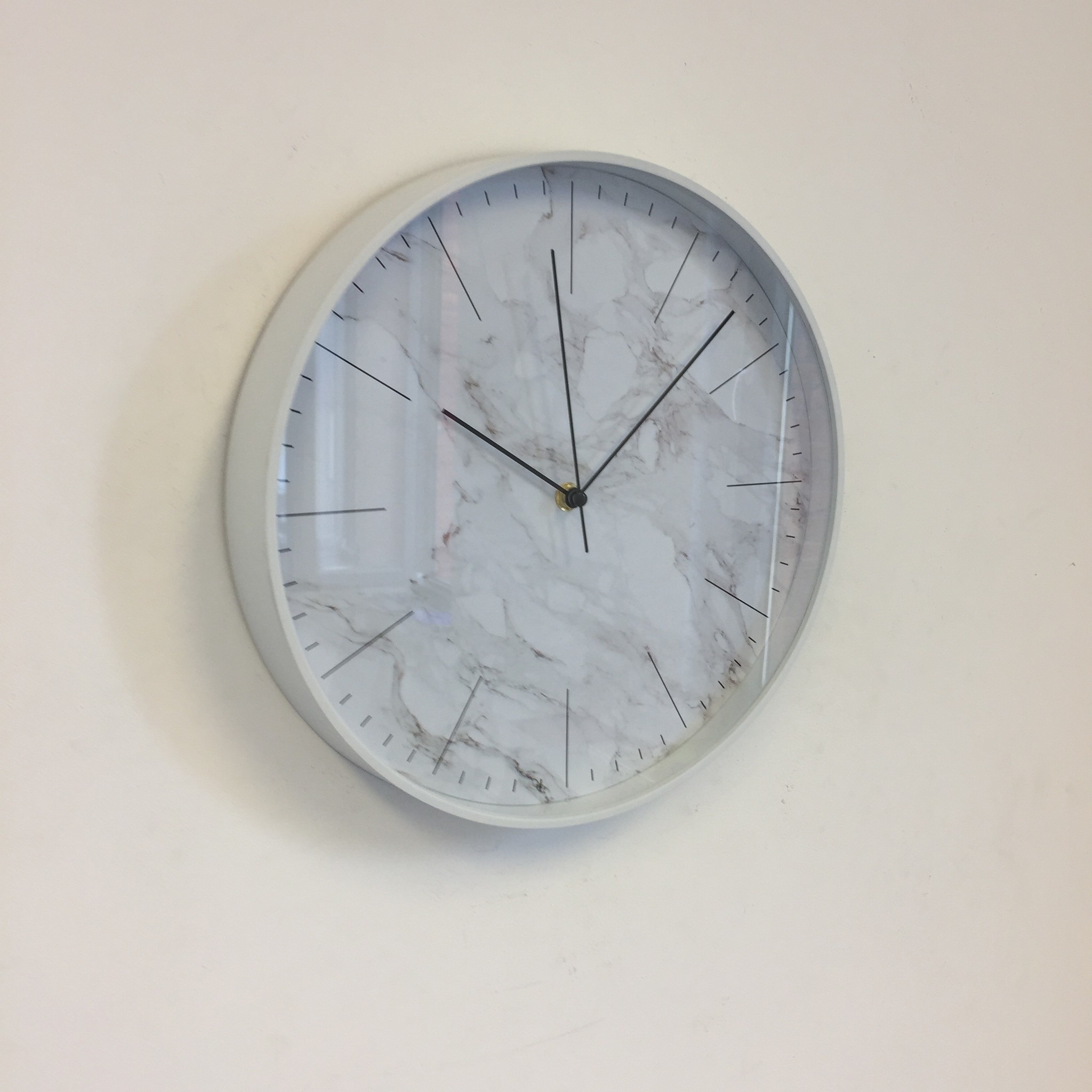 NiceTime Design - wall clock marble white