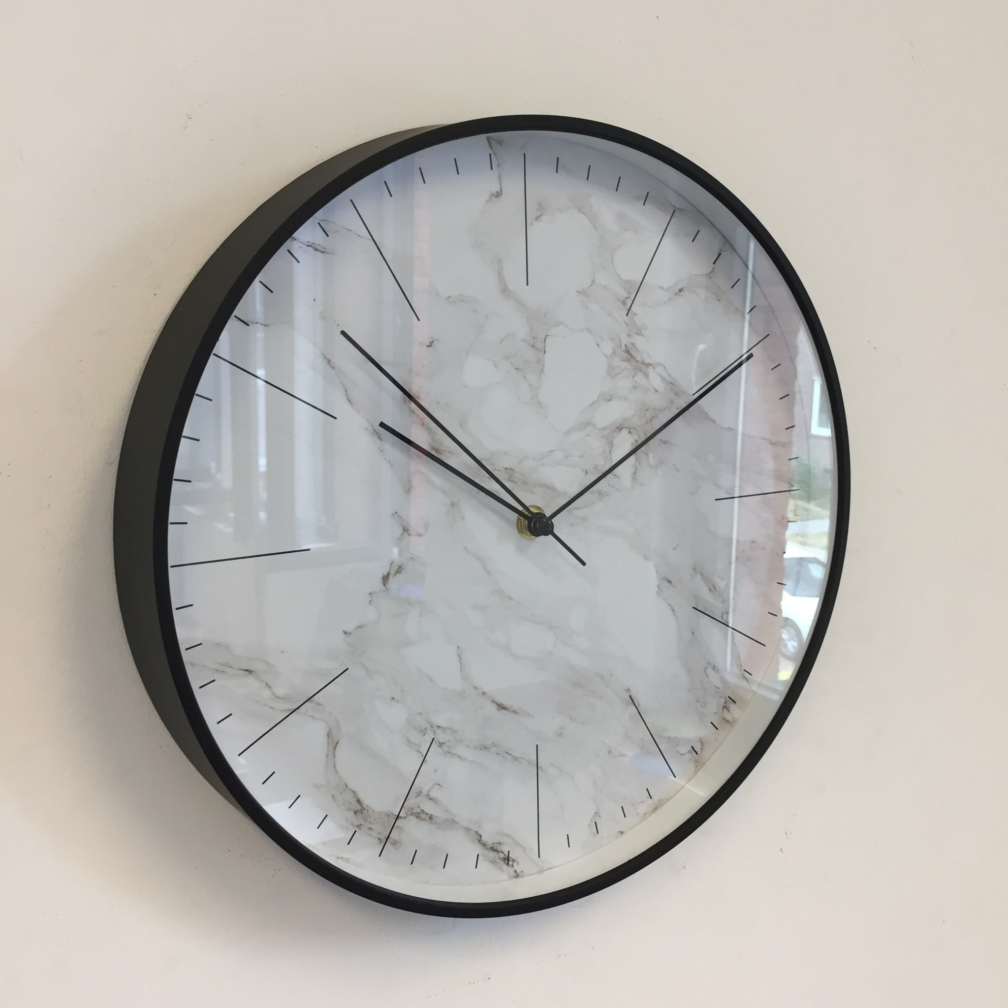 NiceTime Design - Wall clock Marble Black Modern Dutch Design