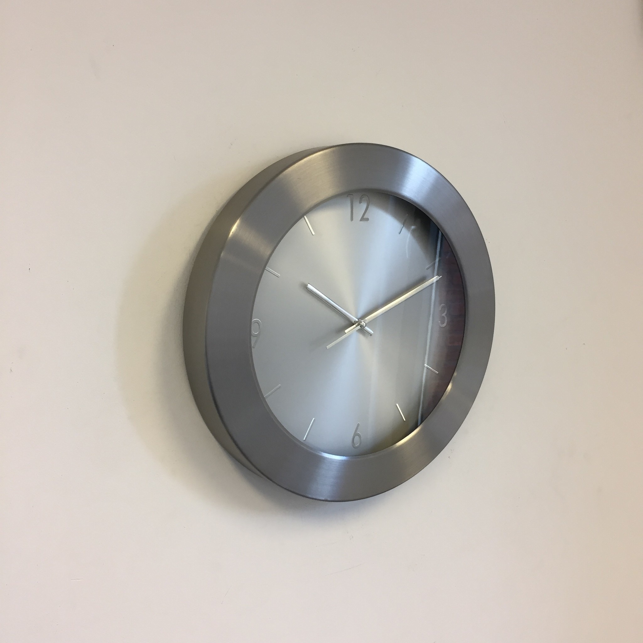 NiceTime Design - wall clock aureo modern design stainless steel