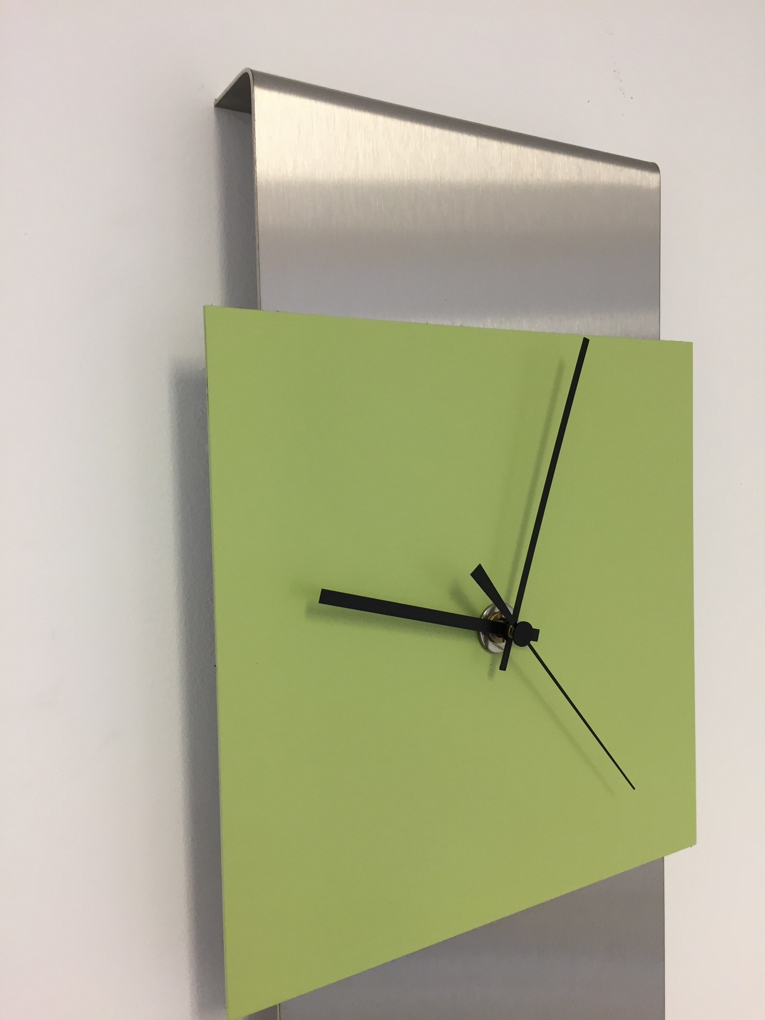 ChantalBrandO Design - Wall clock Chantalbrando Jada Green Modern Design