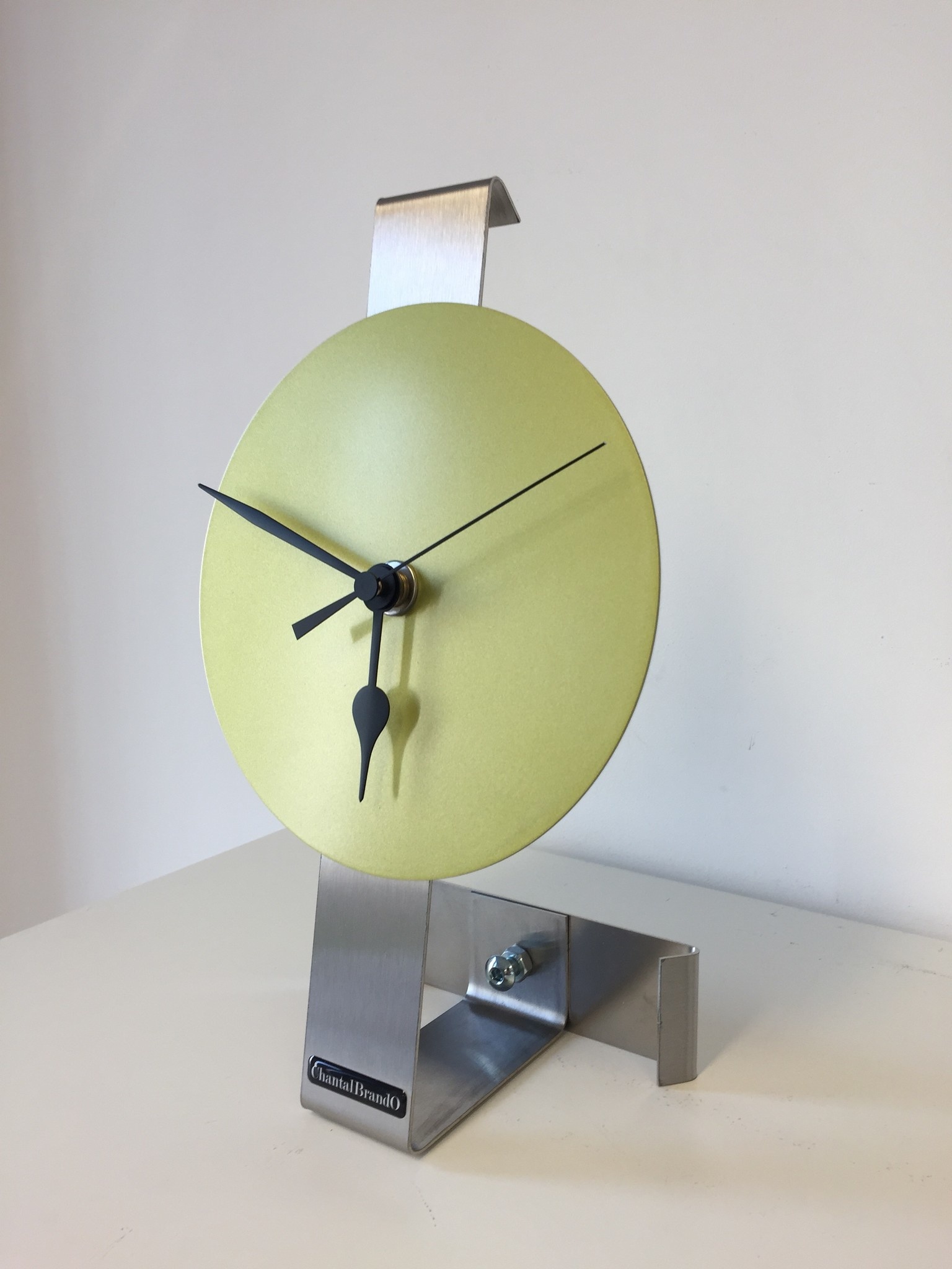 ChantalBrandO Design - Table clock Spirit Lime Green Modern Dutch Design