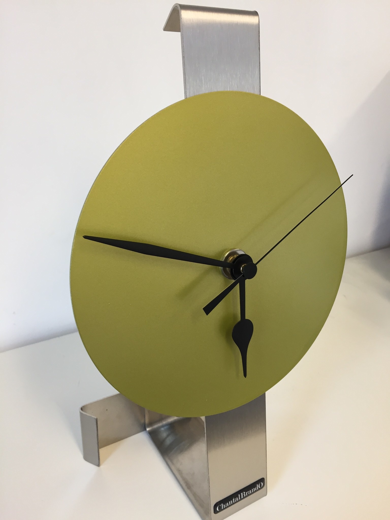 ChantalBrandO Design - Table clock Spirit Lime Green Modern Dutch Design